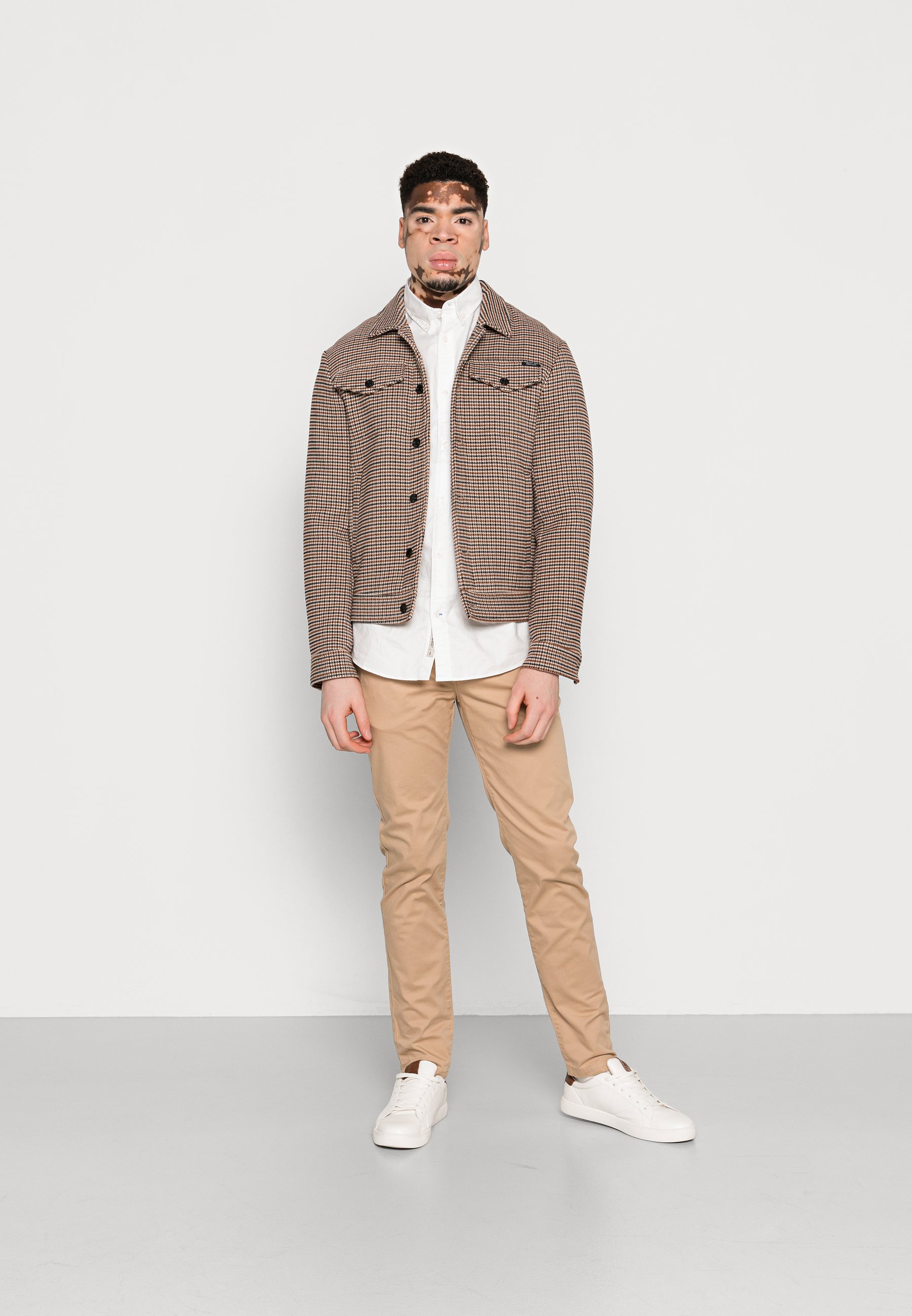 Scotch & Soda MOTT CONTAINS - Chinos - sand