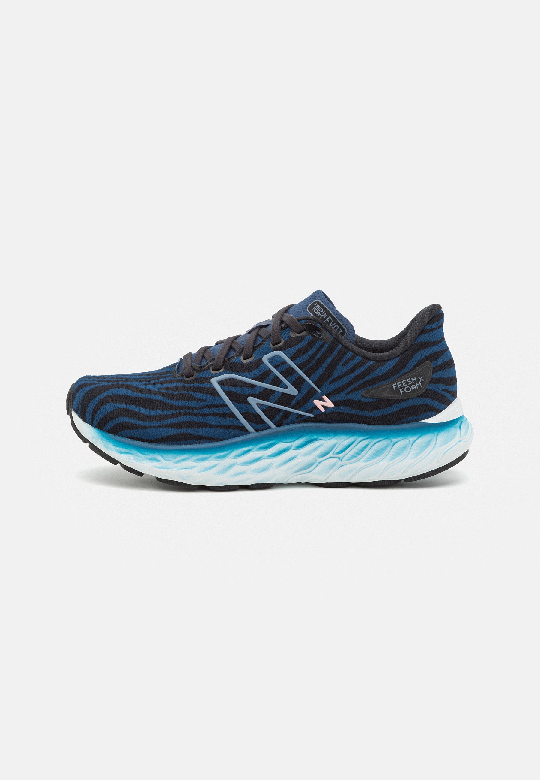 NB FRESH FOAM X EVOZ  - Neutral running shoes - navy/black
