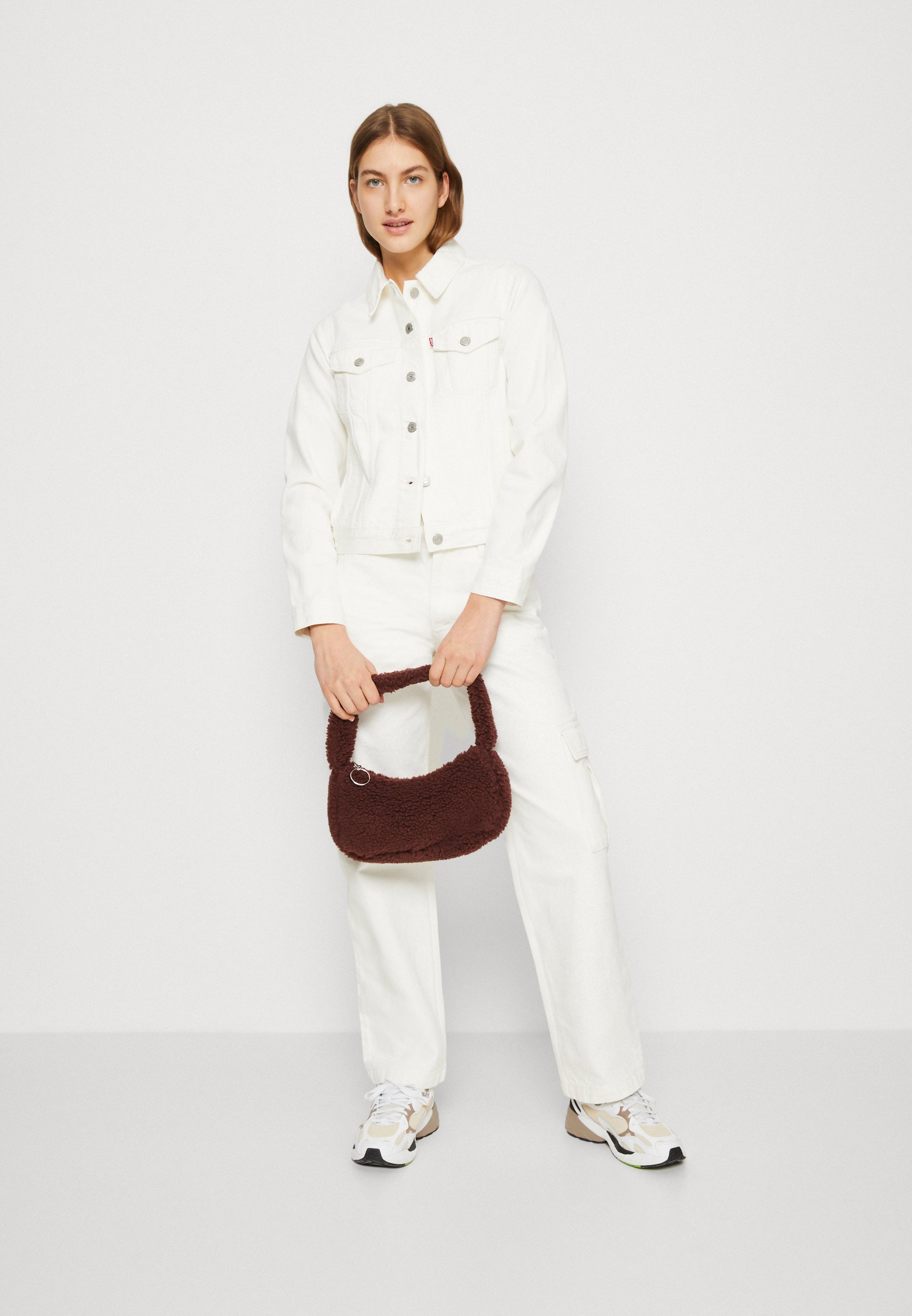 Levi's® SILVERTAB BAGGY CARGO - Relaxed fit jeans - wishy washy/white denim