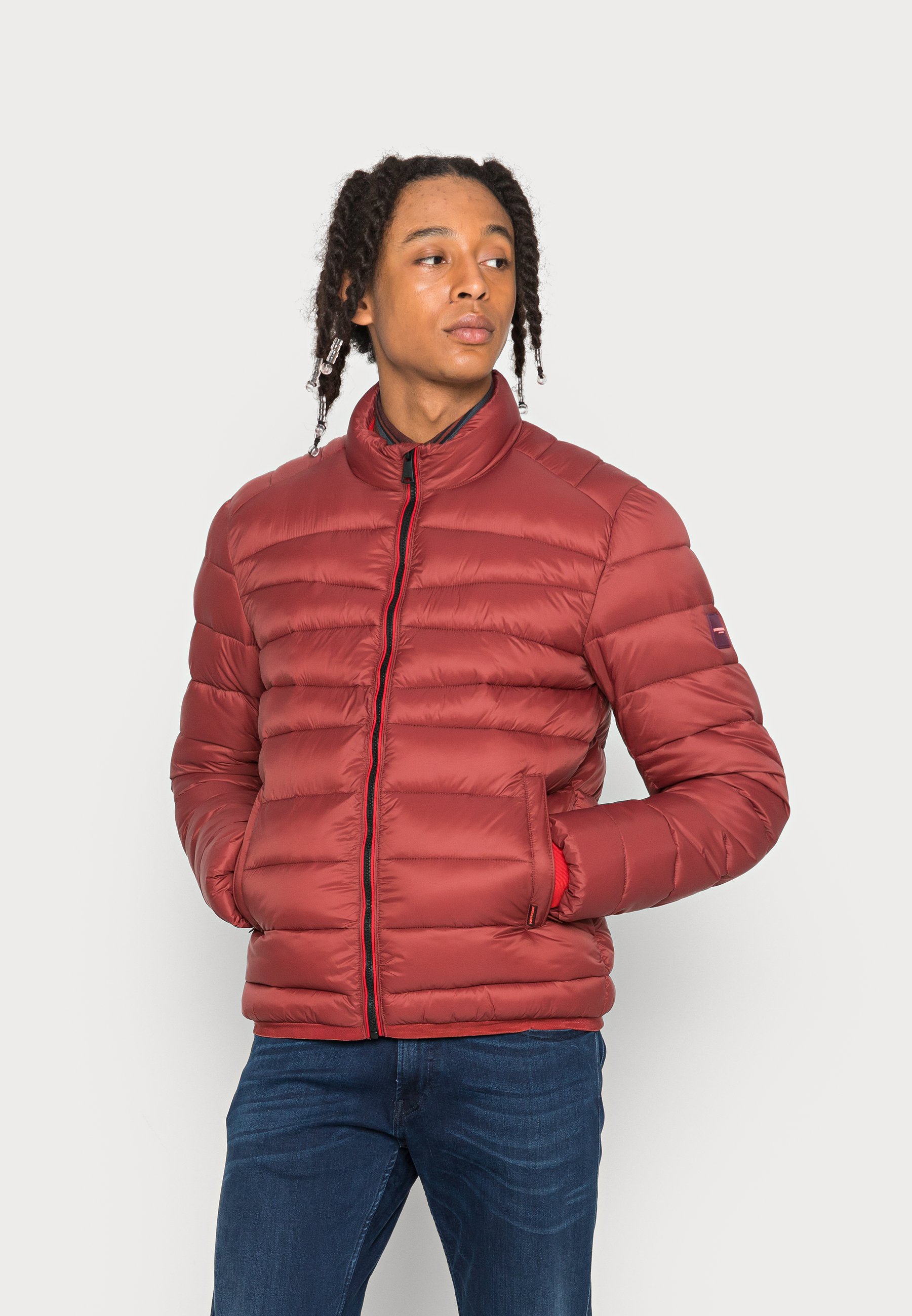 Scotch & Soda SHORT PUFFER JACKET - Light jacket - bordeaux