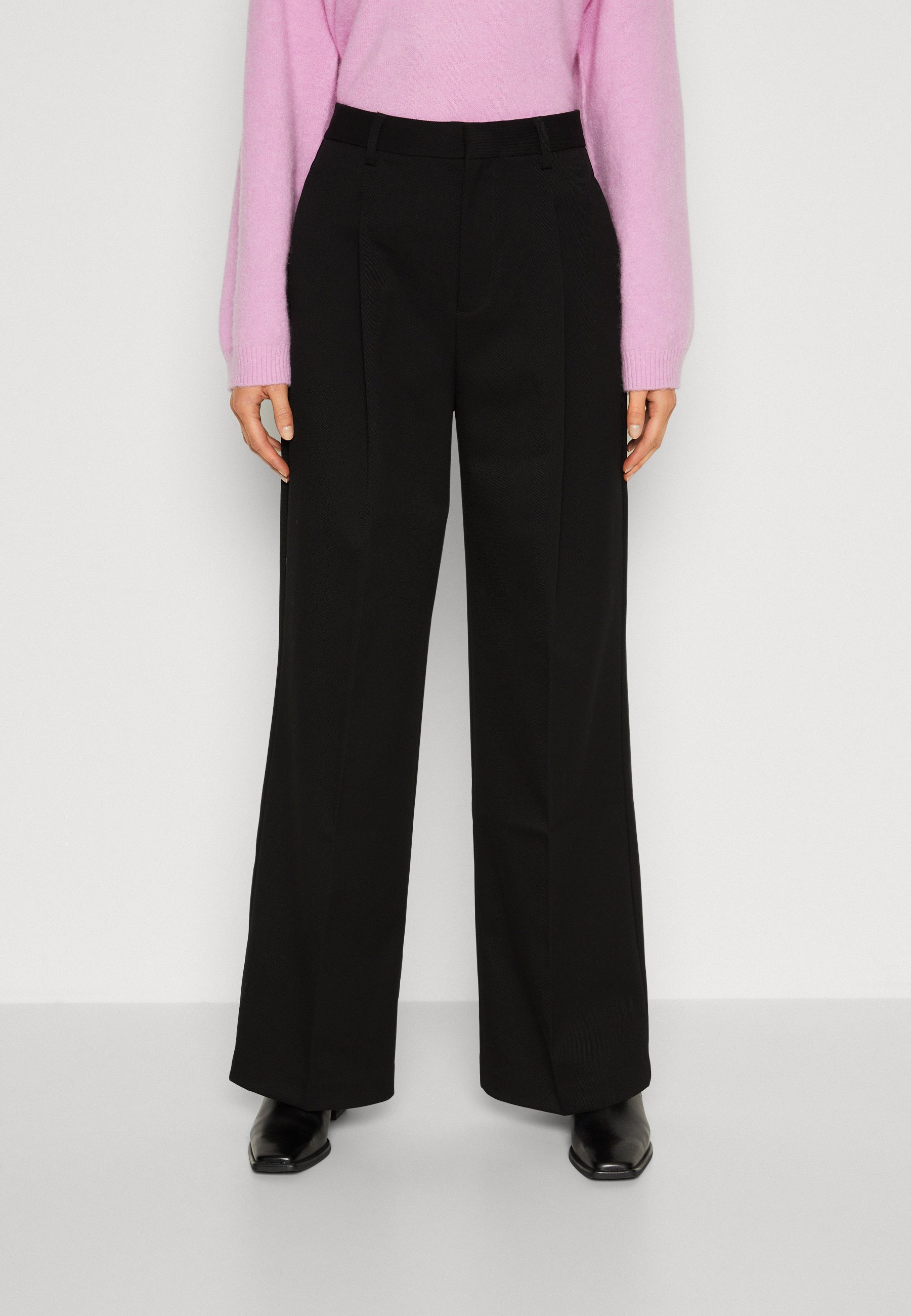 Scotch & Soda PLEATED HIGH RISE WIDE LEG PANT - Trousers - evening black/black