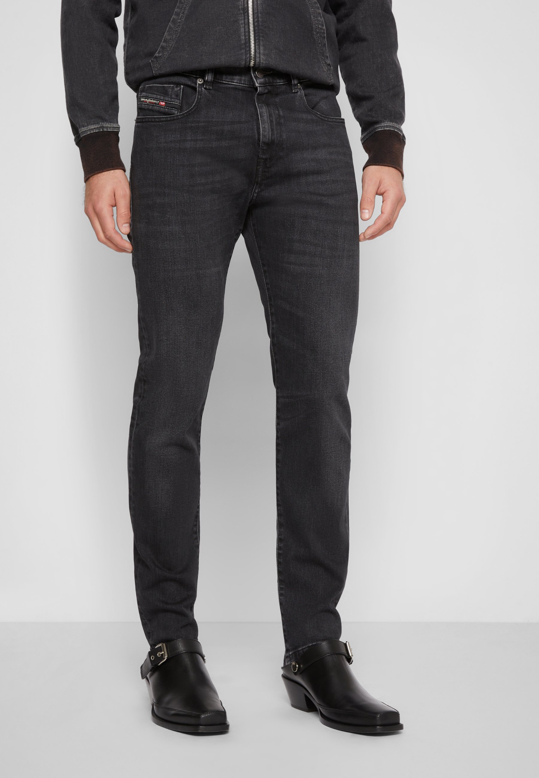 Diesel D-STRUKT - Slim fit jeans - black/dark grey/black denim