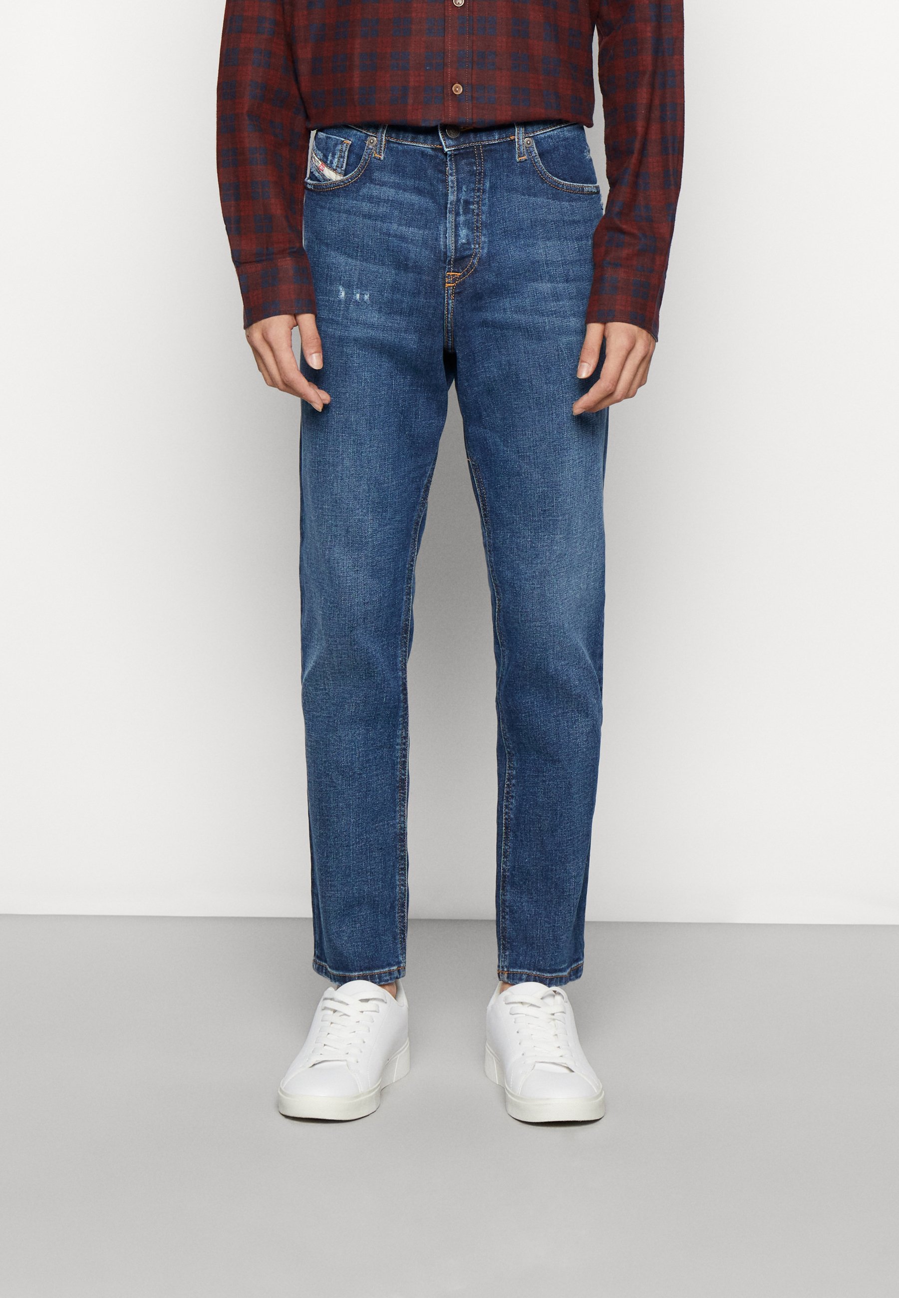 Diesel 2005 D-FINING - Jeans Tapered Fit - denim/blue denim