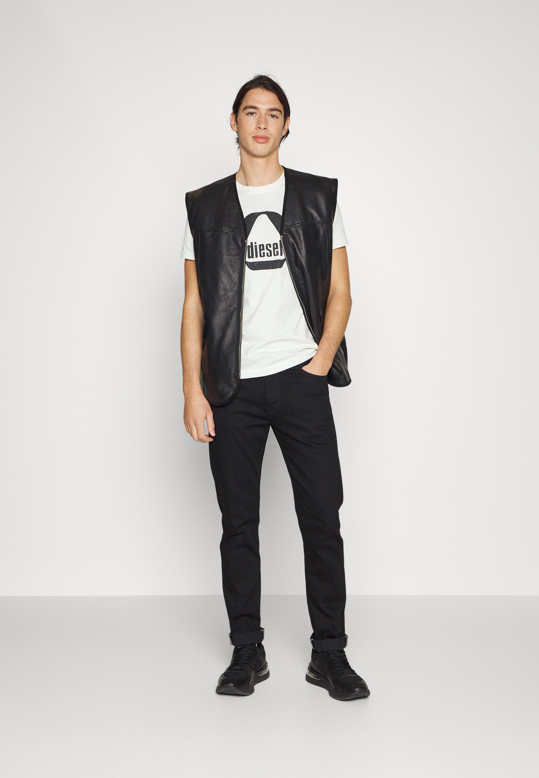 Diesel T-DIEGOR-G10 UNISEX - Print T-shirt - white