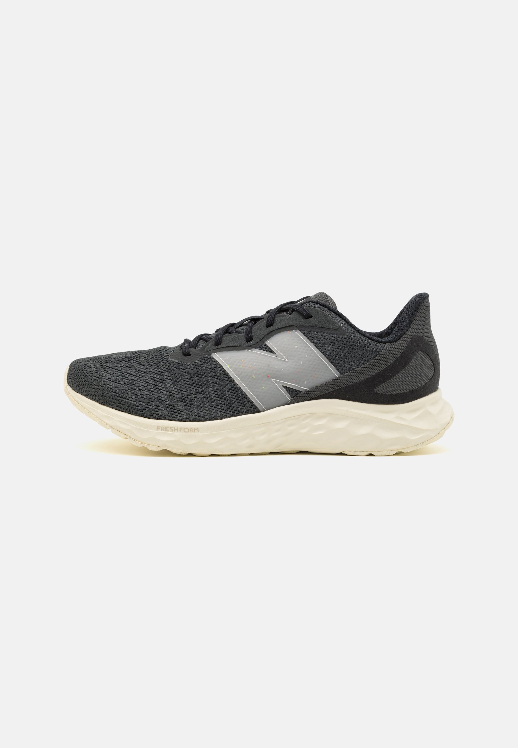 NB FRESH FOAM ARISHI V4 - Neutral running shoes - black