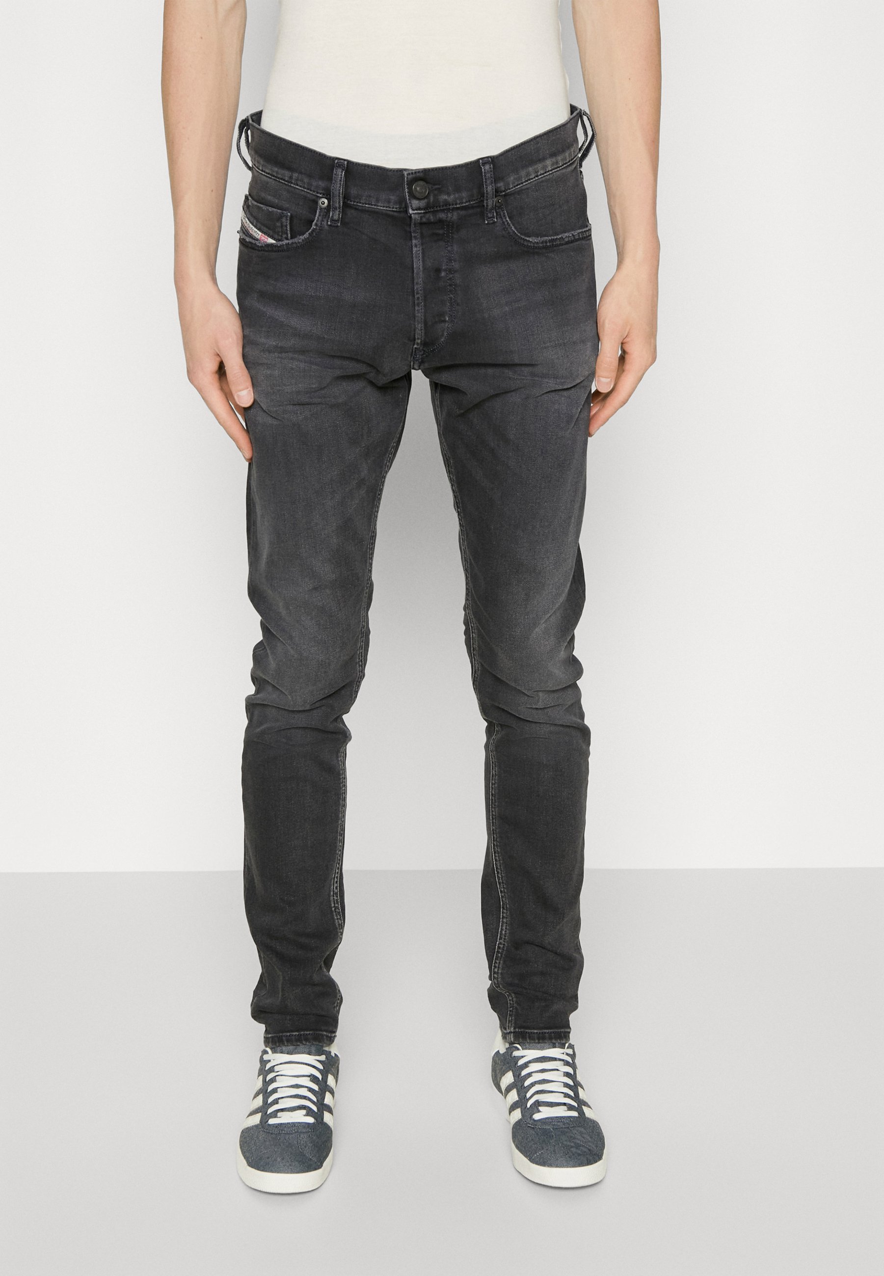 Diesel TEPPHAR-X - Straight leg jeans - r82as/grey denim