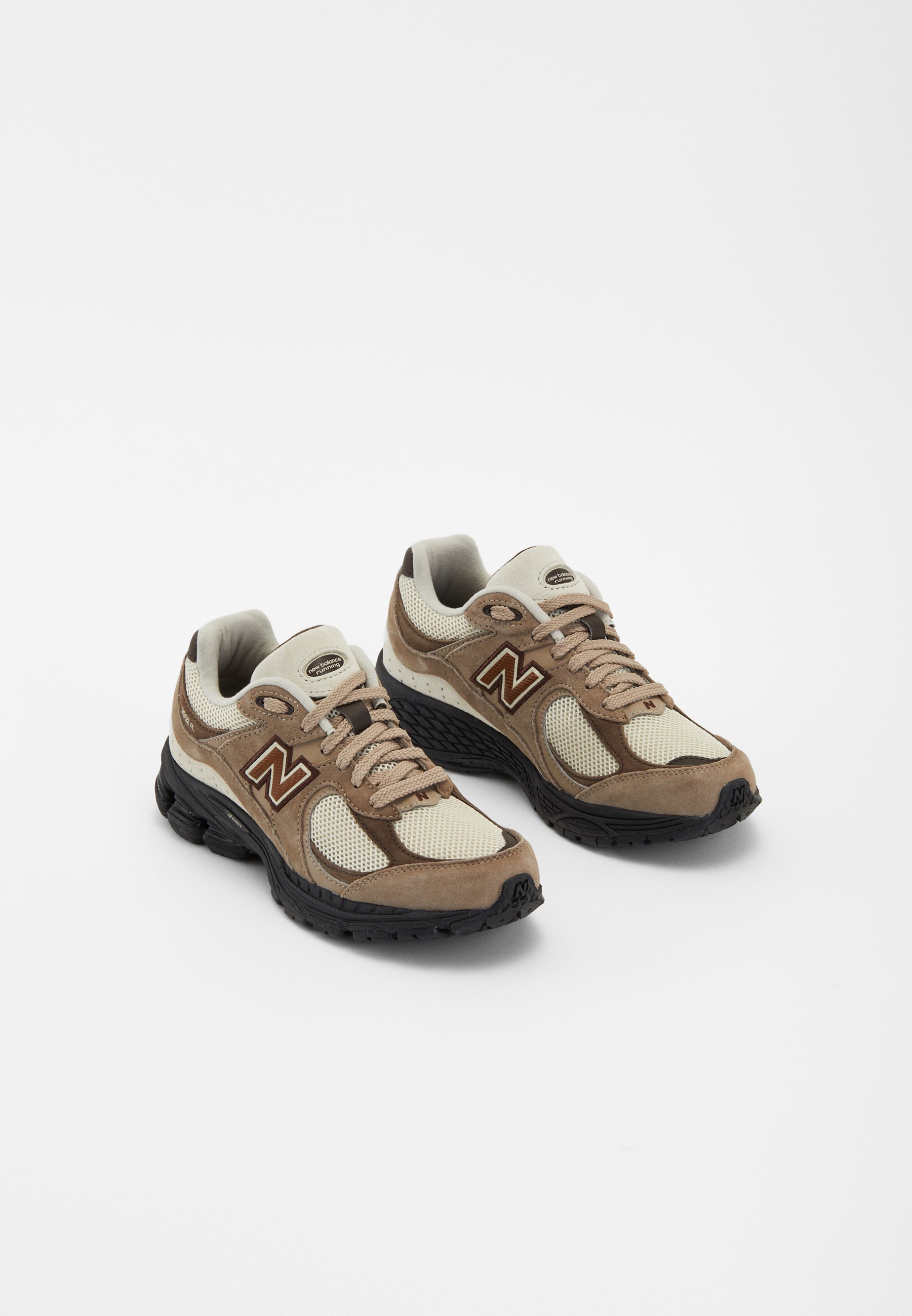 NB 2002 UNISEX - Trainers - brown