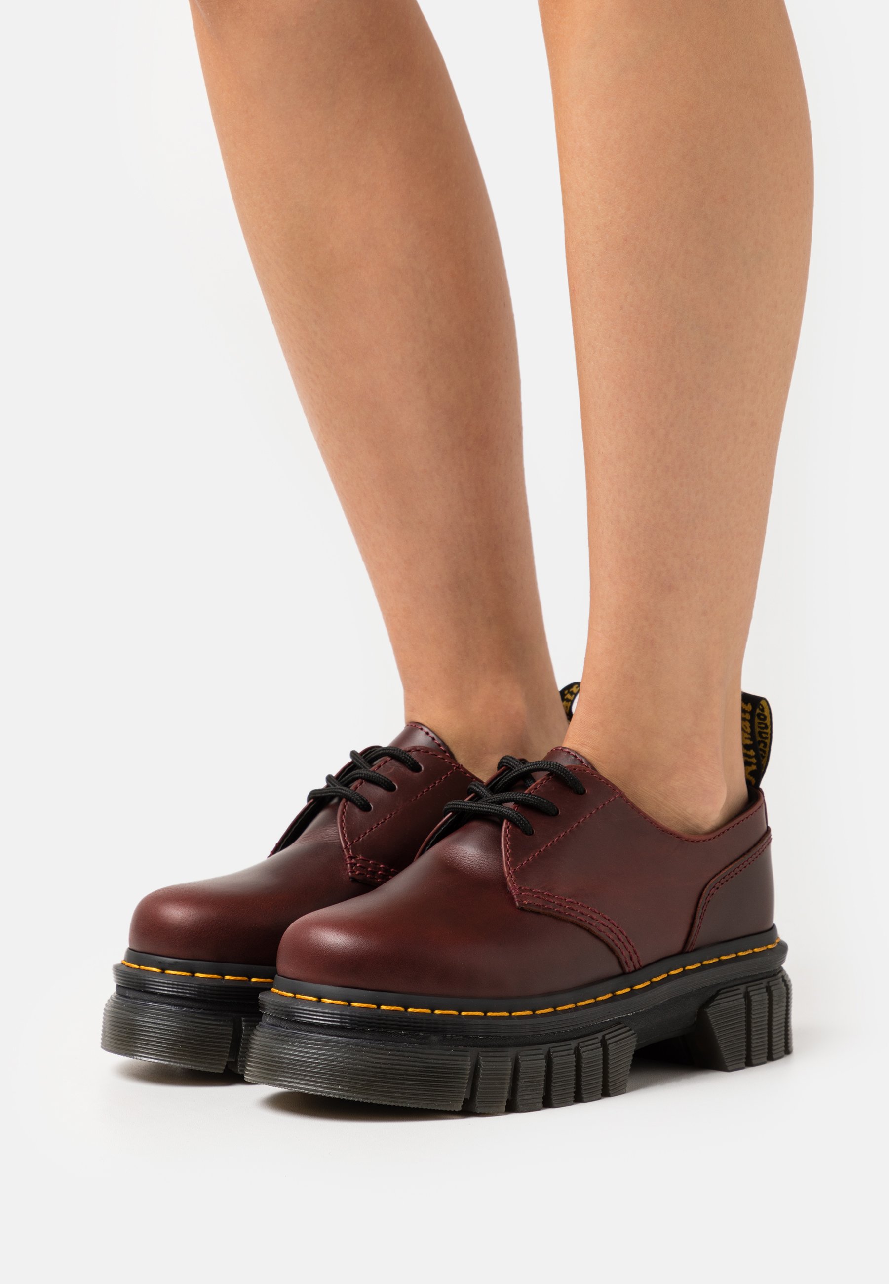 Dr. Martens AUDRICK 3I SHOE - Lace-ups - charro brando/black