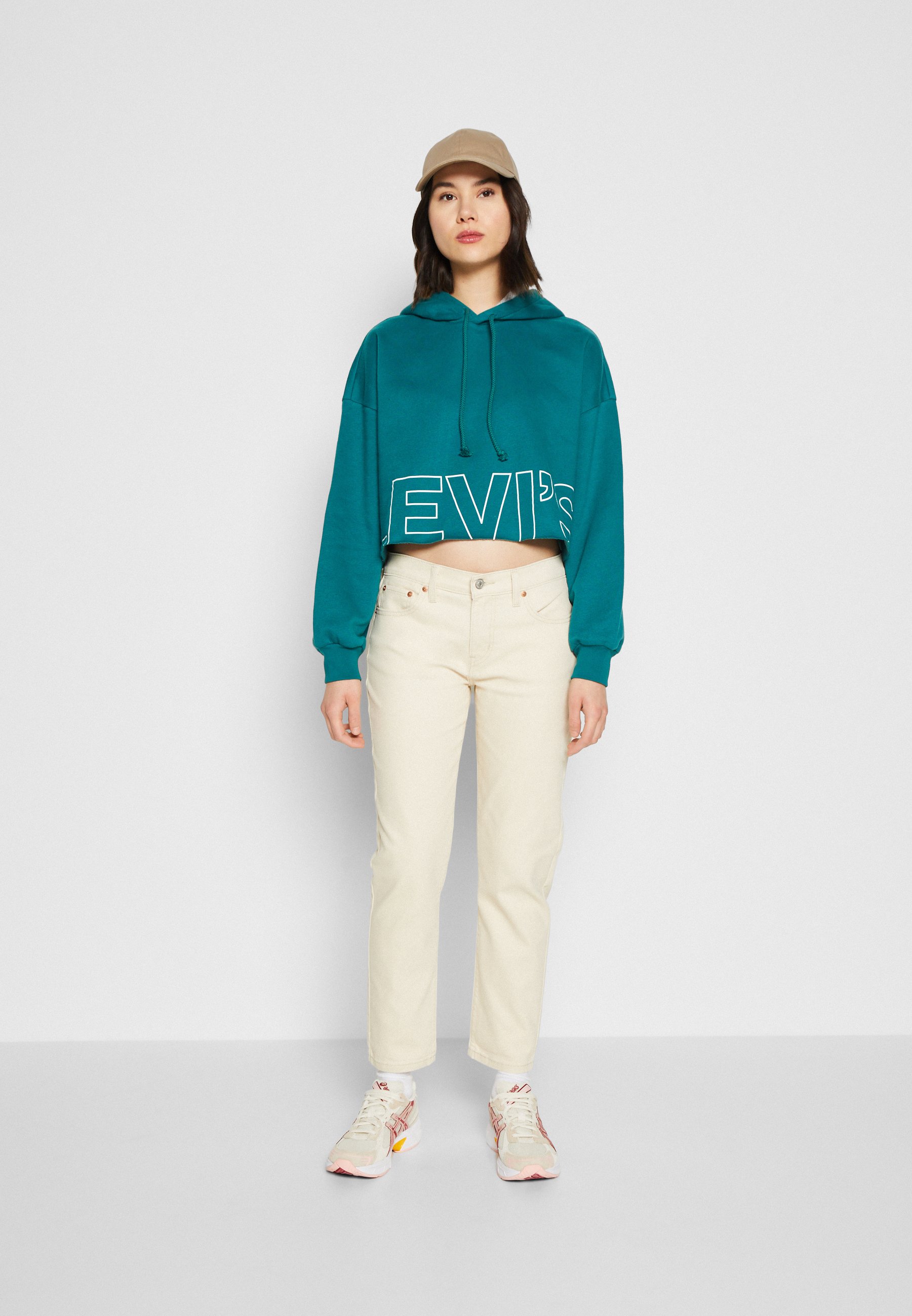 Levi's® MID RISE BOYFRIEND - Slim fit jeans - bleached sand twill/beige