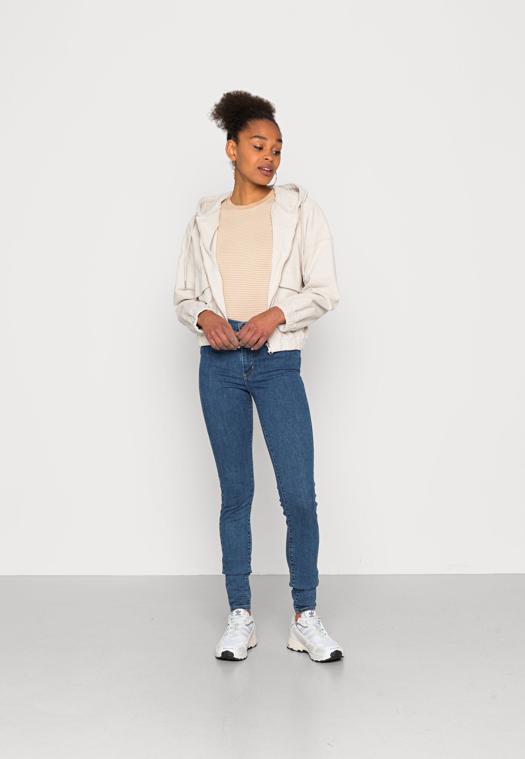 Levi's® 720™ HIGH RISE SUPER SKINNY - Jeans Skinny Fit - z0739 medium indigo stonewash/dark-blue denim