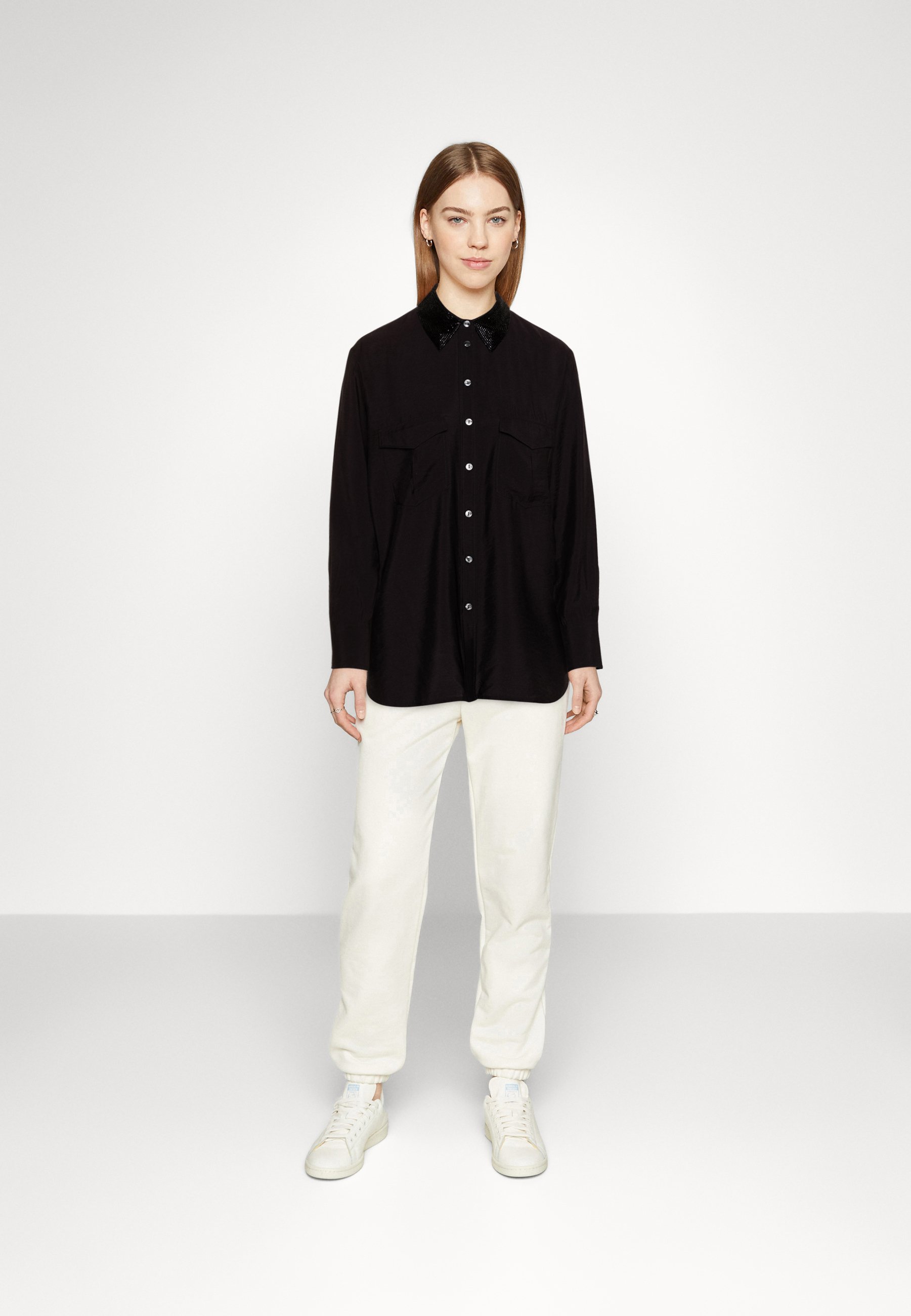 Scotch & Soda RELAXED FIT WITH BEADED COLLAR AND CHEST POCKETS - Button-down blouse - evening black/black