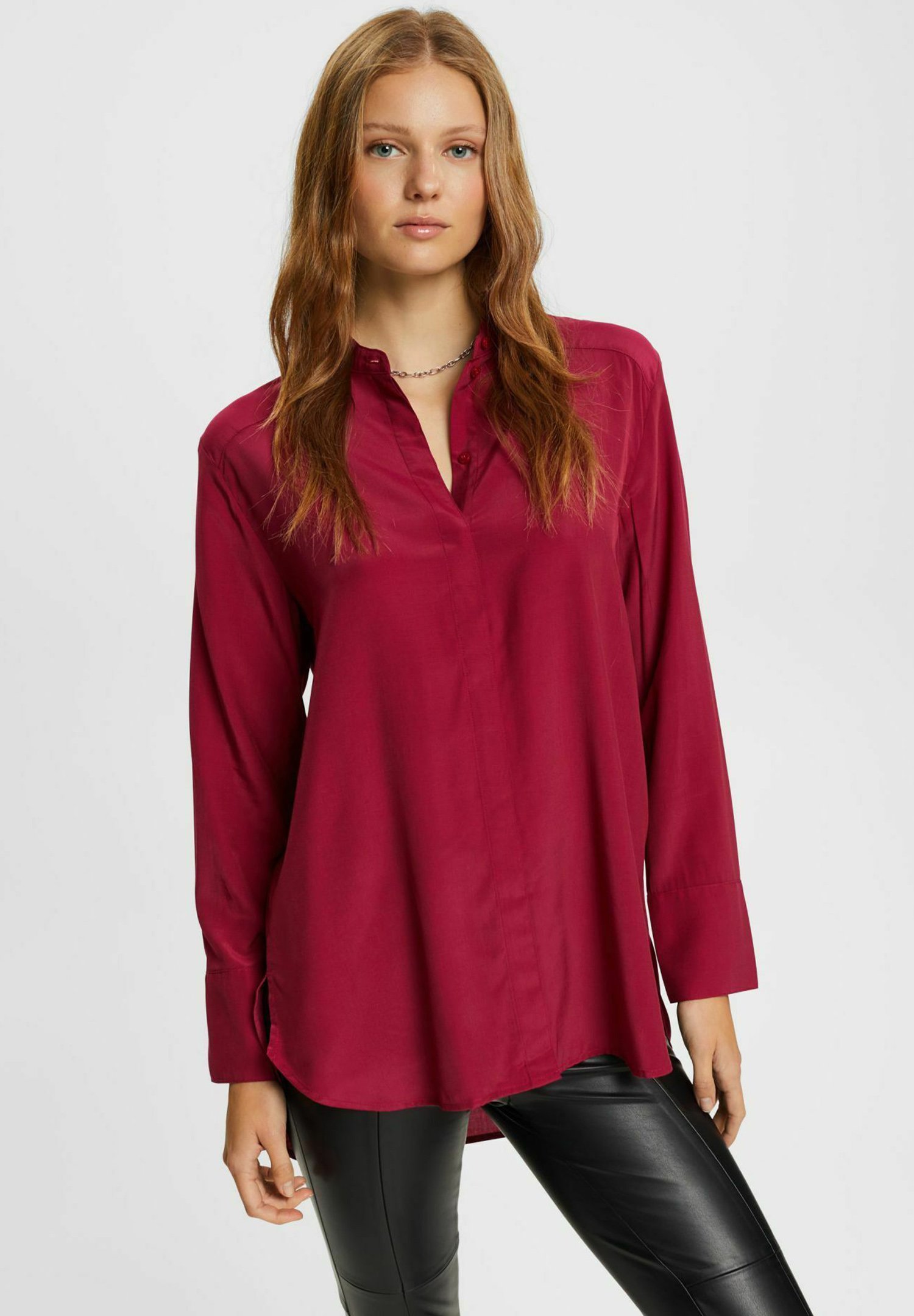Esprit CVE F L TIE BLO - Button-down blouse - cherry red/red
