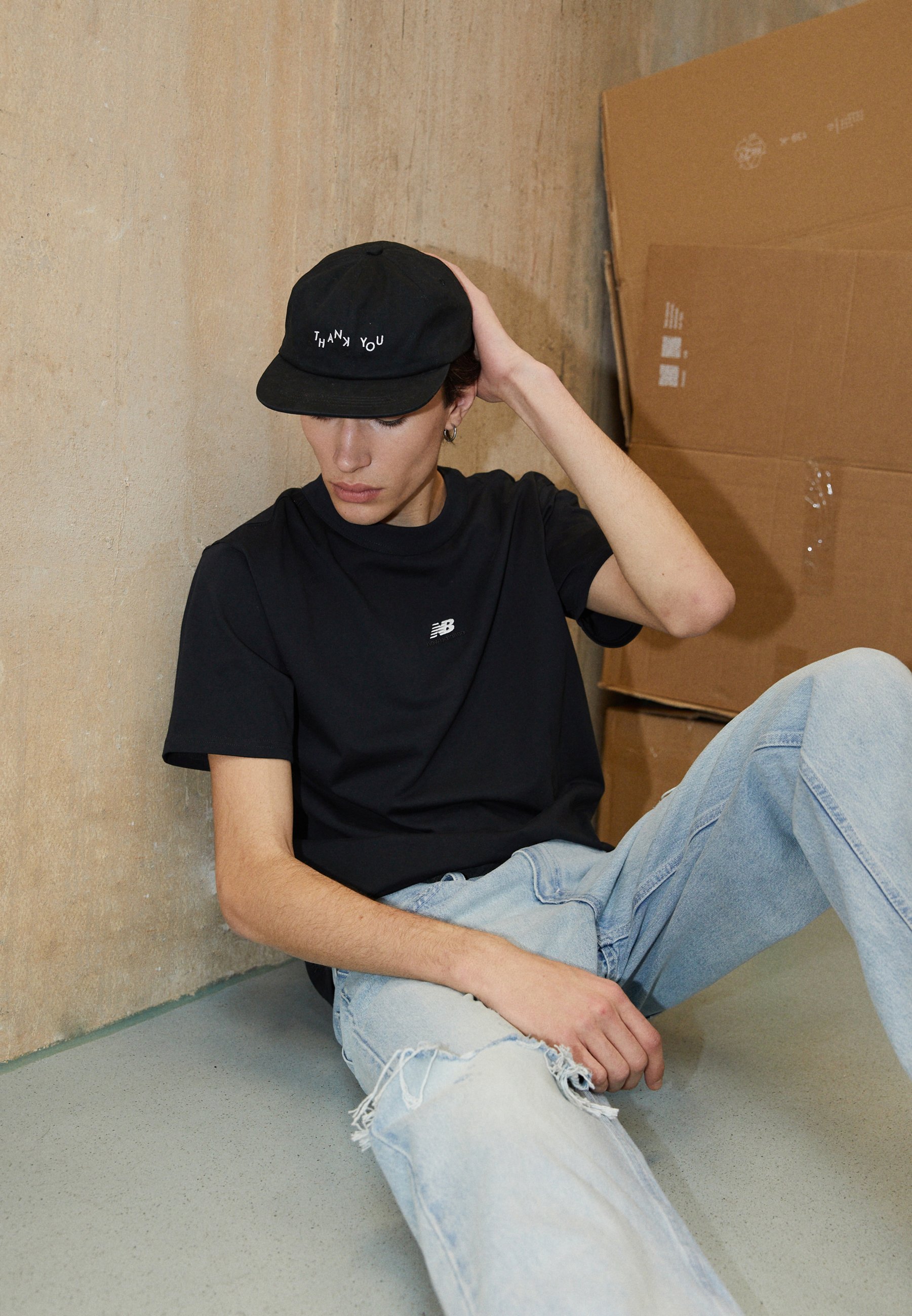 NB ATHLETICS GRAPHIC - Print T-shirt - black