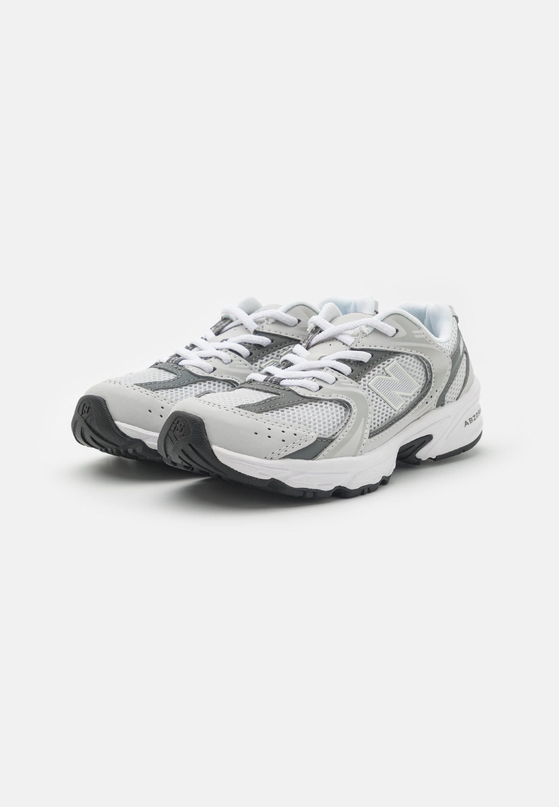 NB 530 - Trainers - white/black