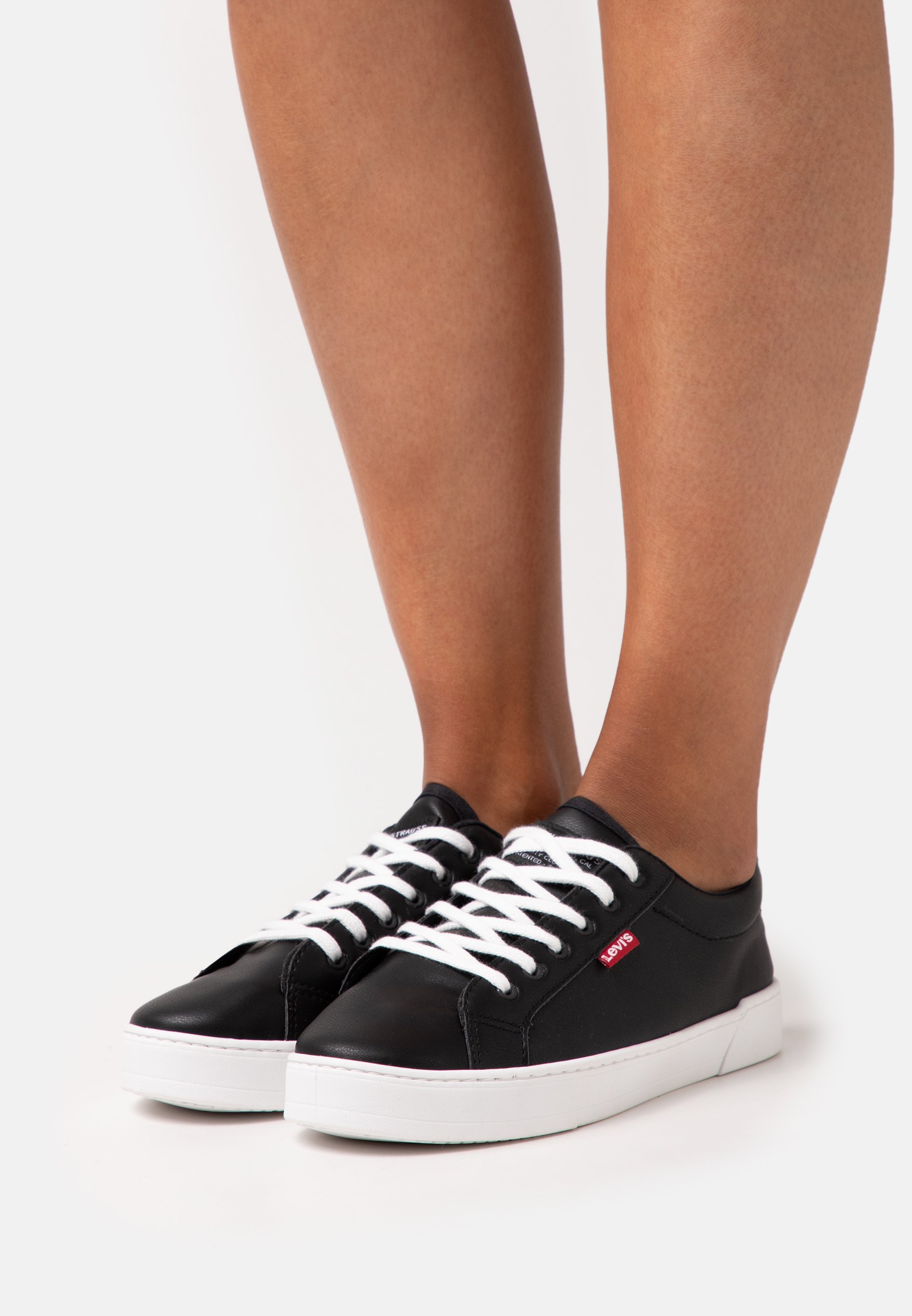 Levi's® MALIBU 2.0 - Trainers - regular black/black