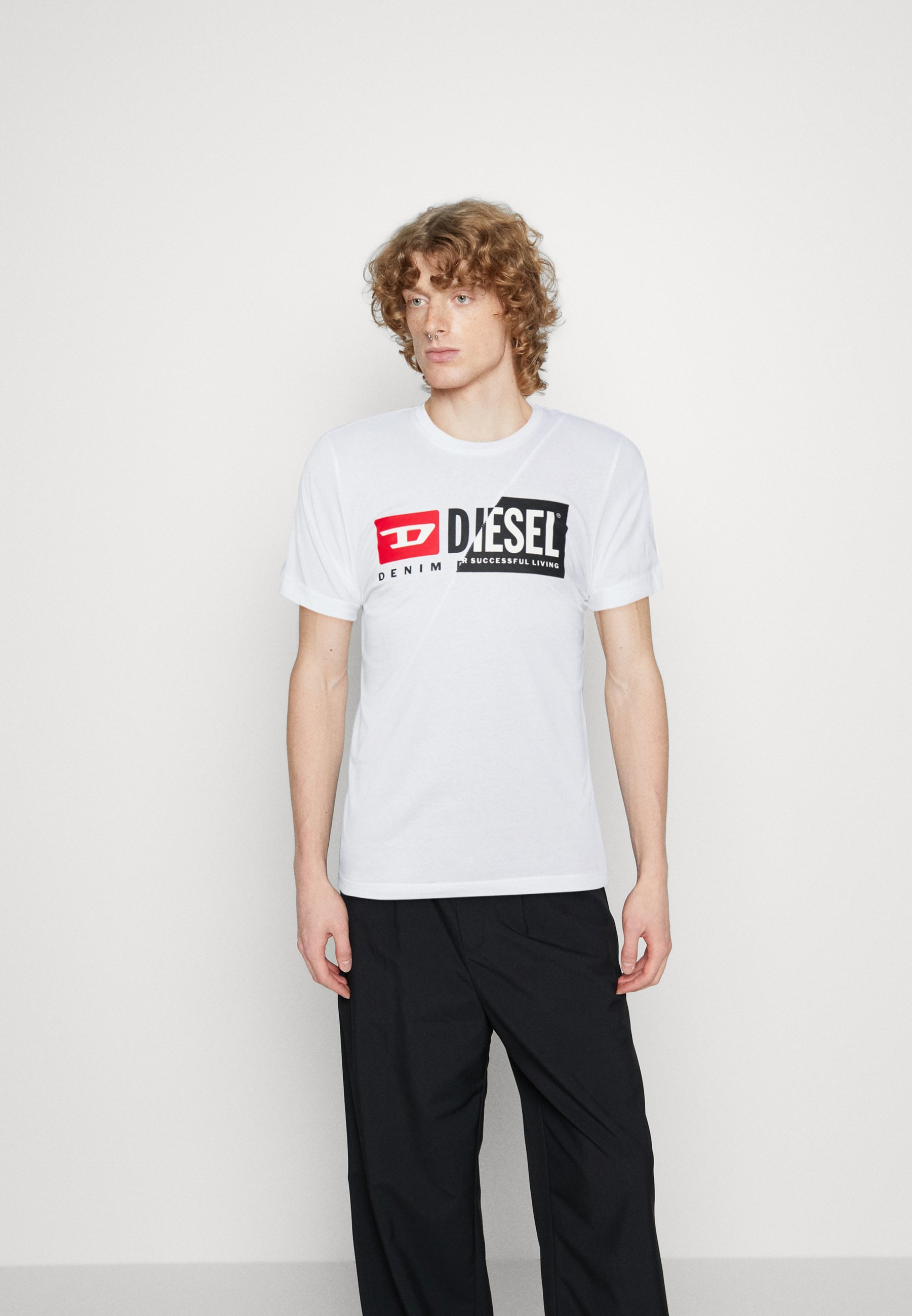 Diesel BROKEN LOGO DIEGO FIT UNISEX - Print T-shirt - white
