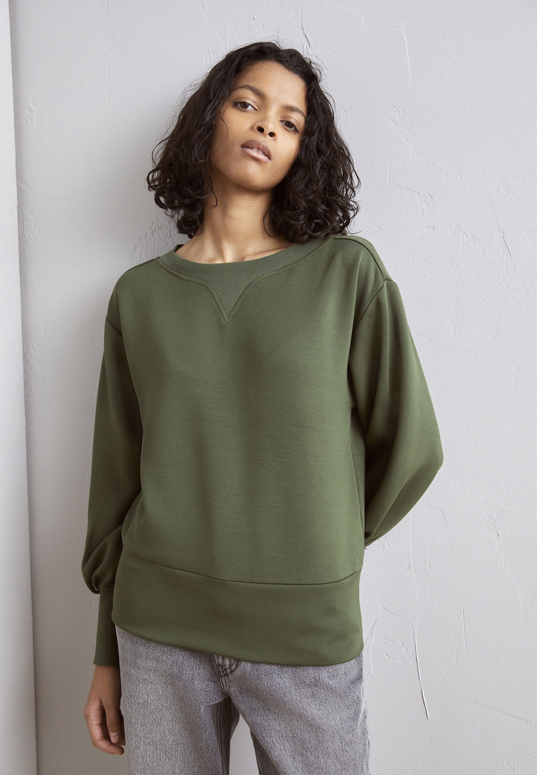 Scotch & Soda BOATNECK - Sweatshirt - field green/dark green