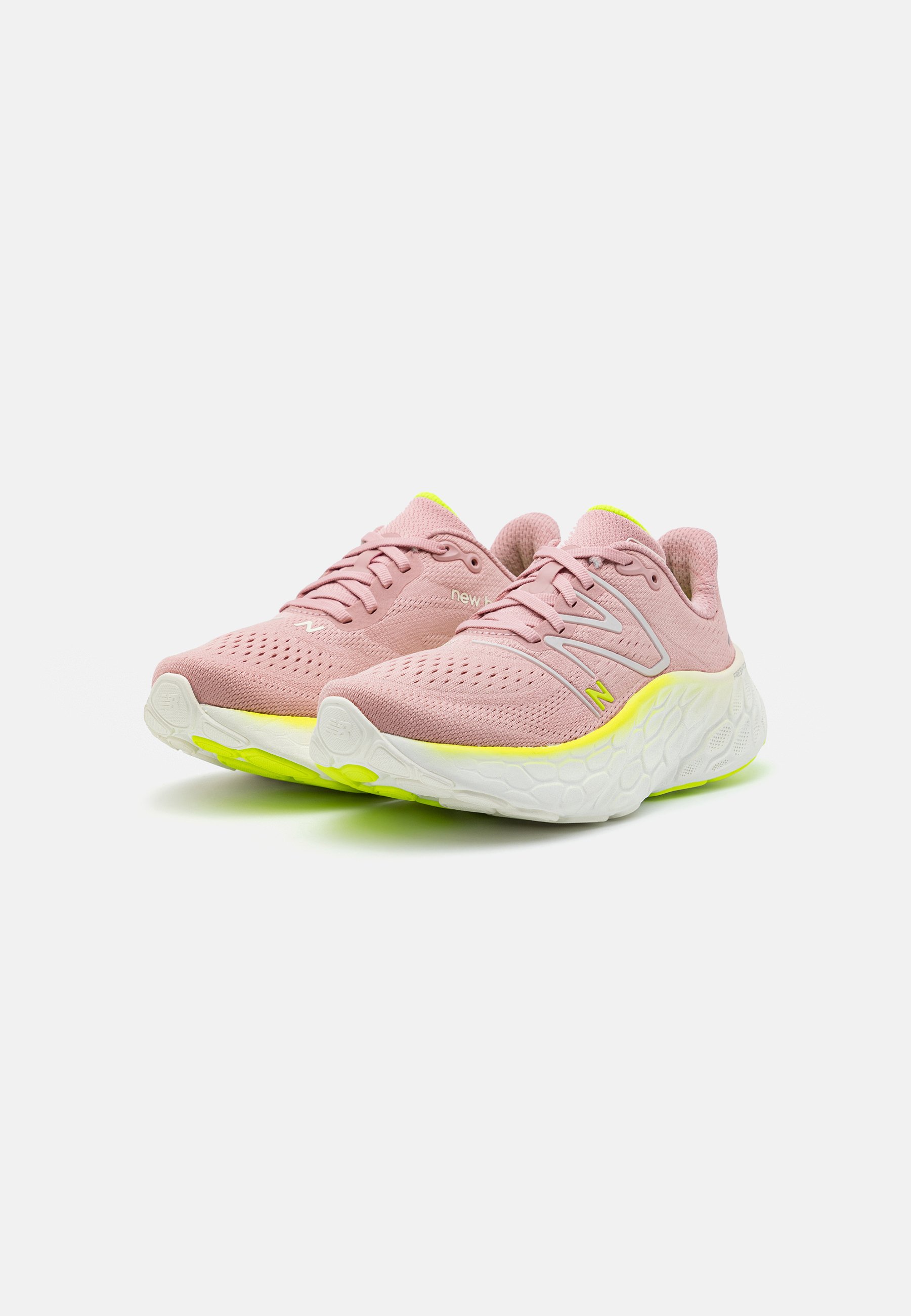NB FRESH FOAM X MORE V4 - Neutral running shoes - pink moon/pink