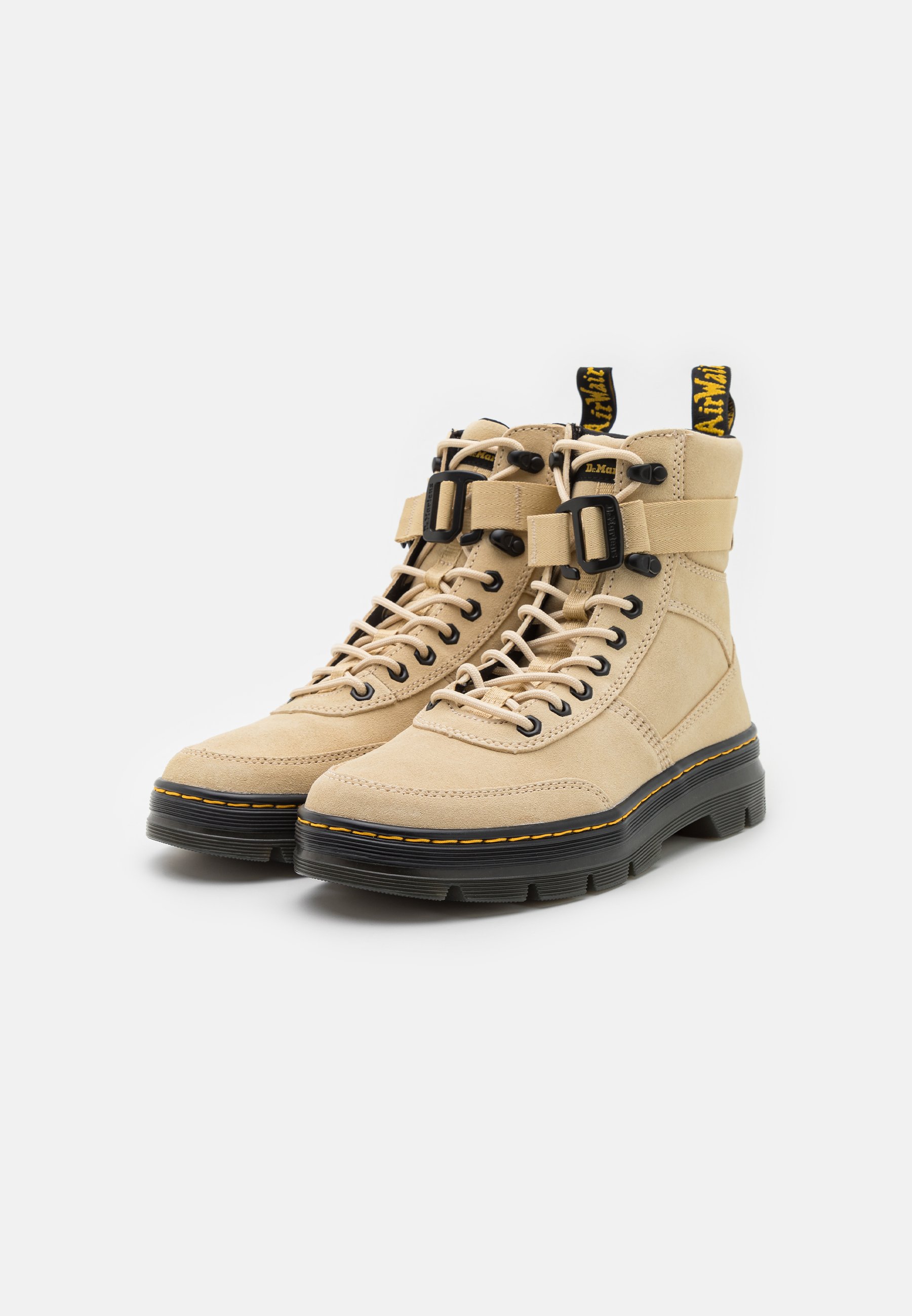 Dr. Martens COMBS TECH UNISEX - Platform ankle boots - light tan/beige