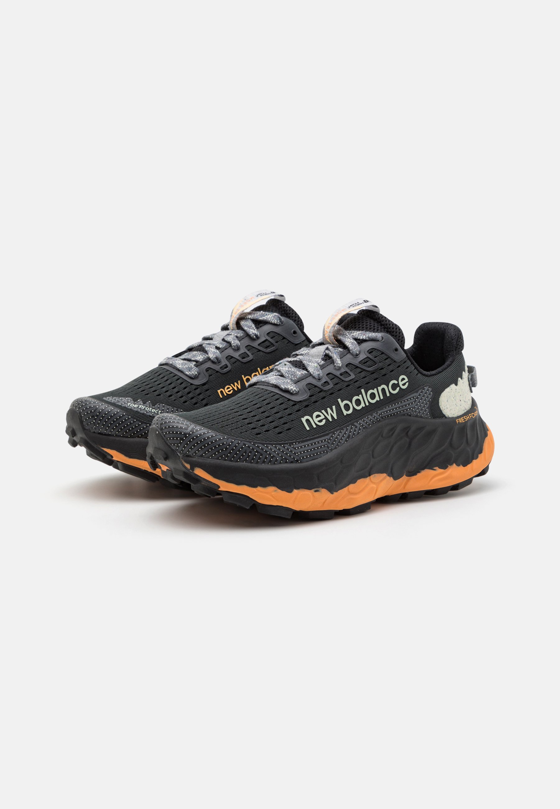 NB FRESH FOAM X MORE - Trail running shoes - blacktop/black