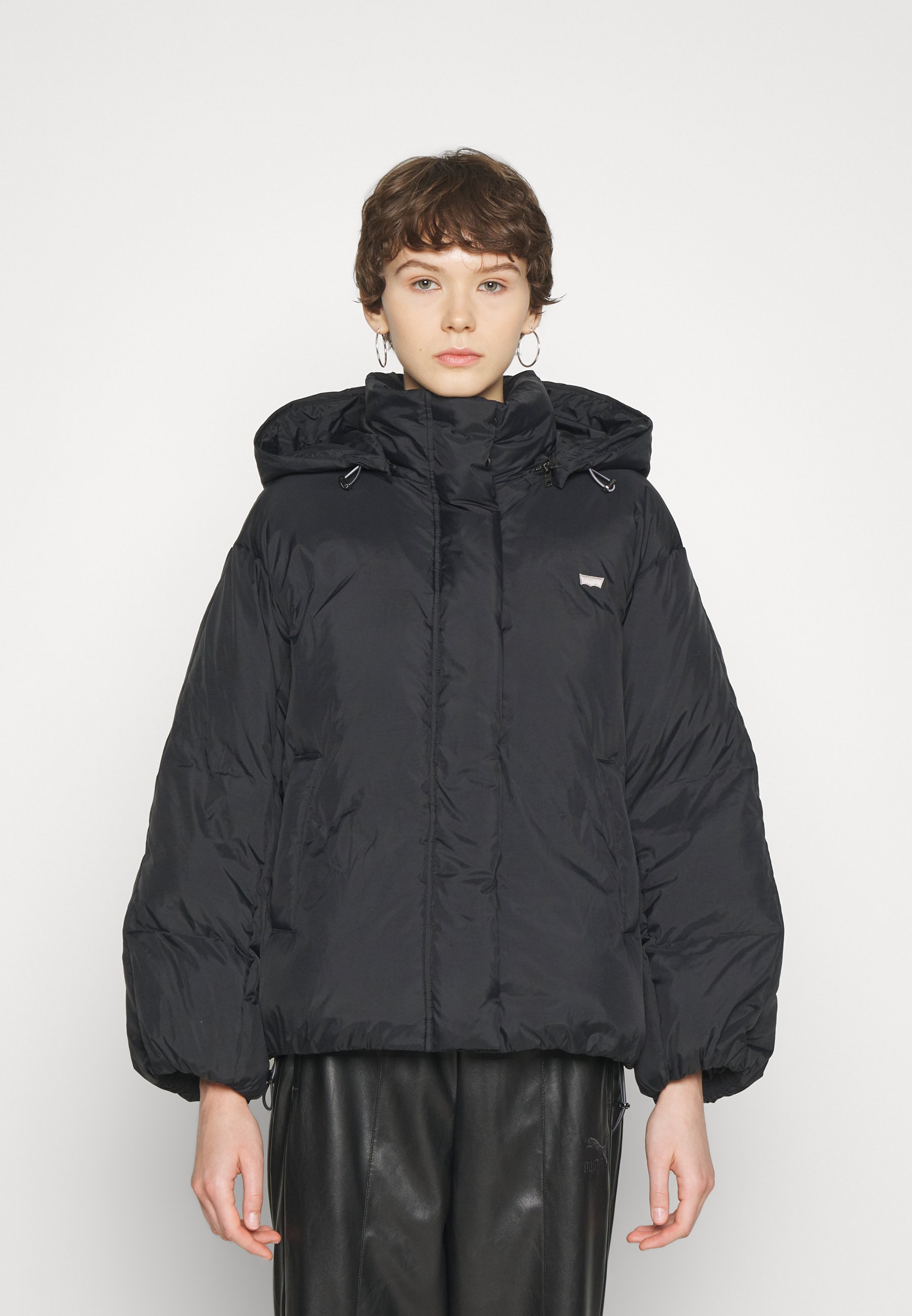 Levi's® PILLOW BUBBLE SHORTY - Down jacket - caviar/black