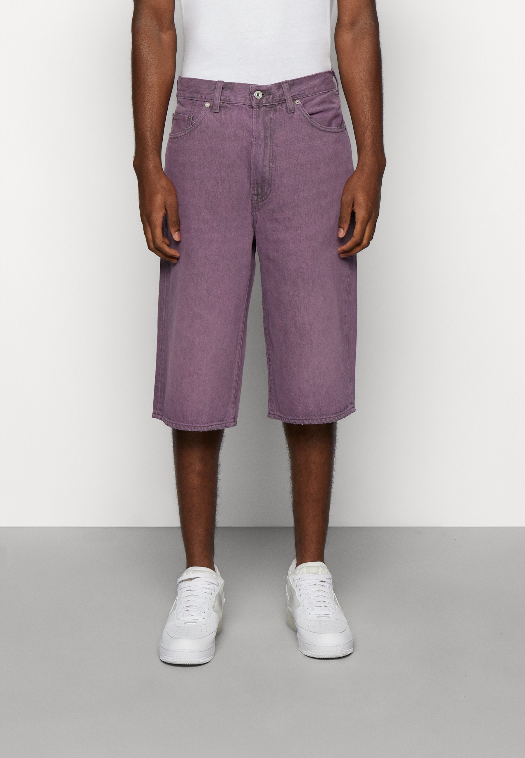 Levi's® BAGGY X LONG SHORT PRIDE - Denim shorts - for my lover short/lilac
