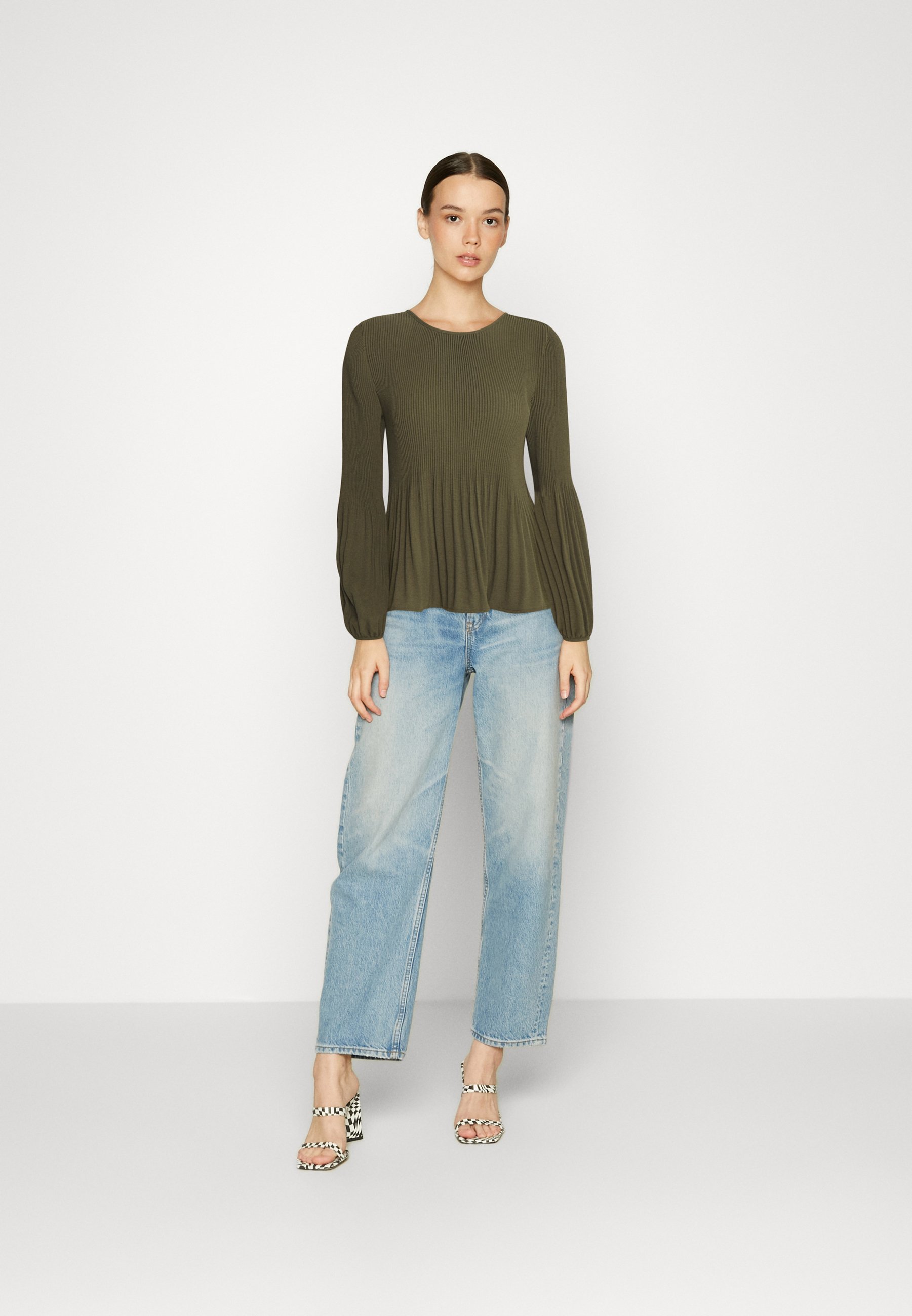 ONLY ONLMULAN PLISSE - Blouse - grape leaf/dark green