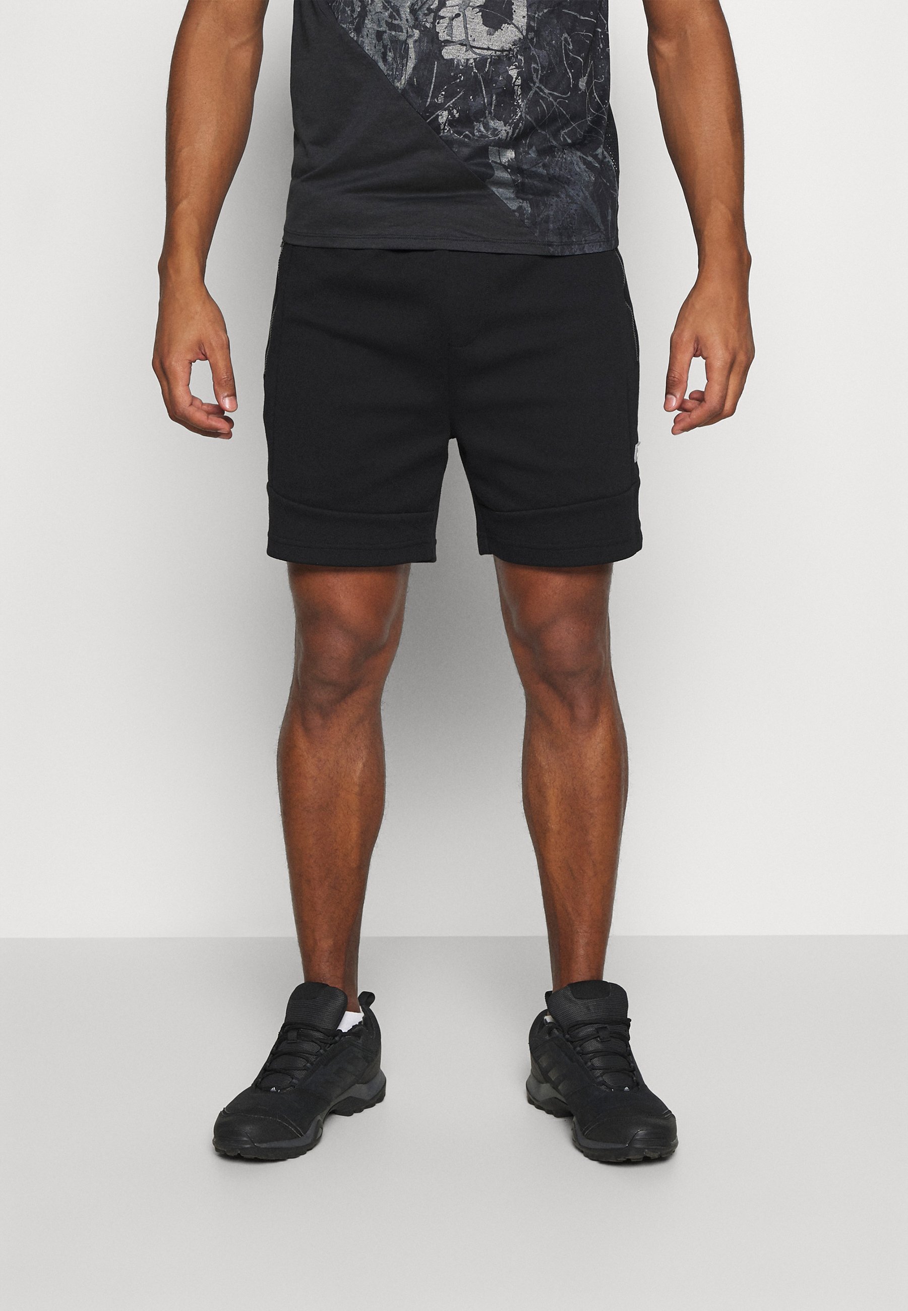 Jack &Jones JJIAIR - Sports shorts - black