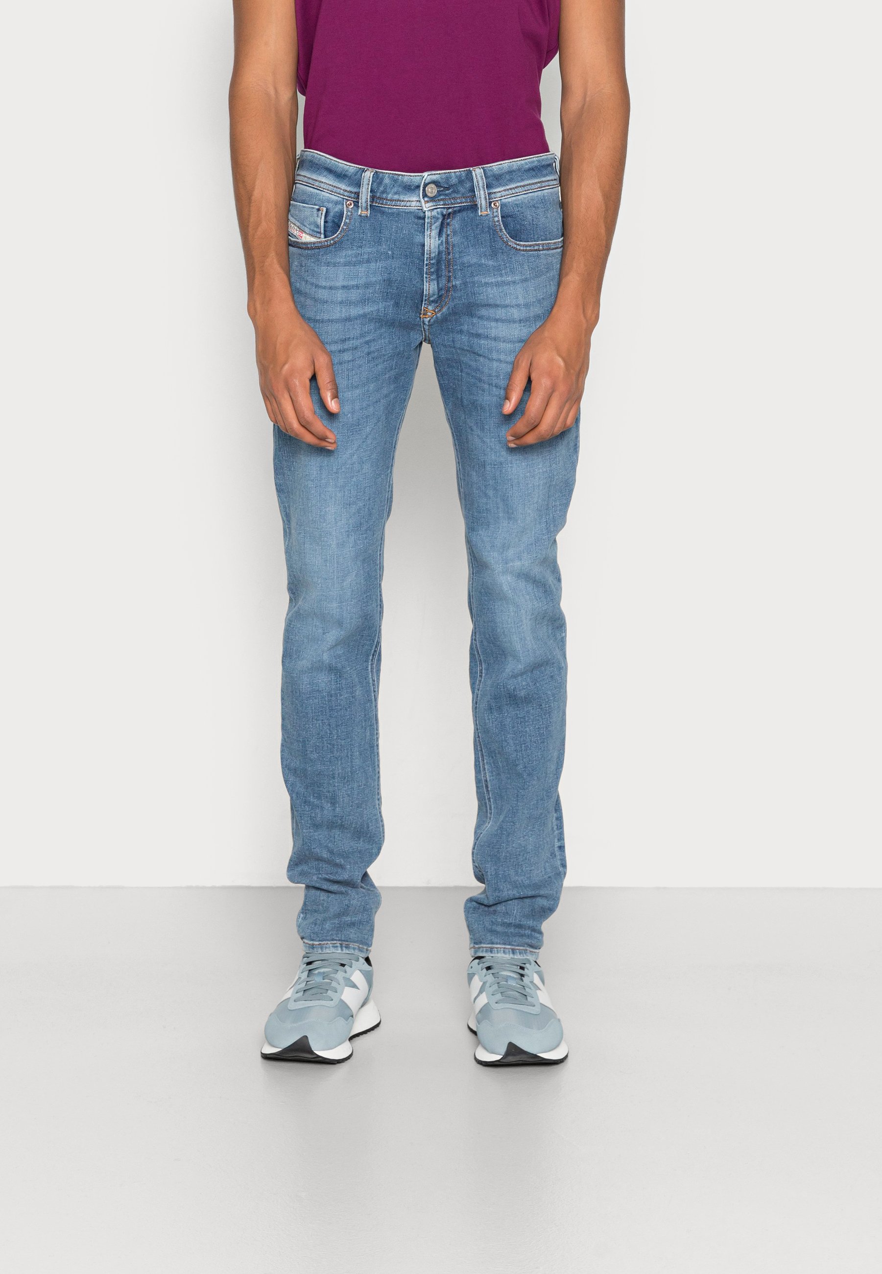 Diesel SLEENKER - Slim fit jeans - 09c01 01/light-blue denim
