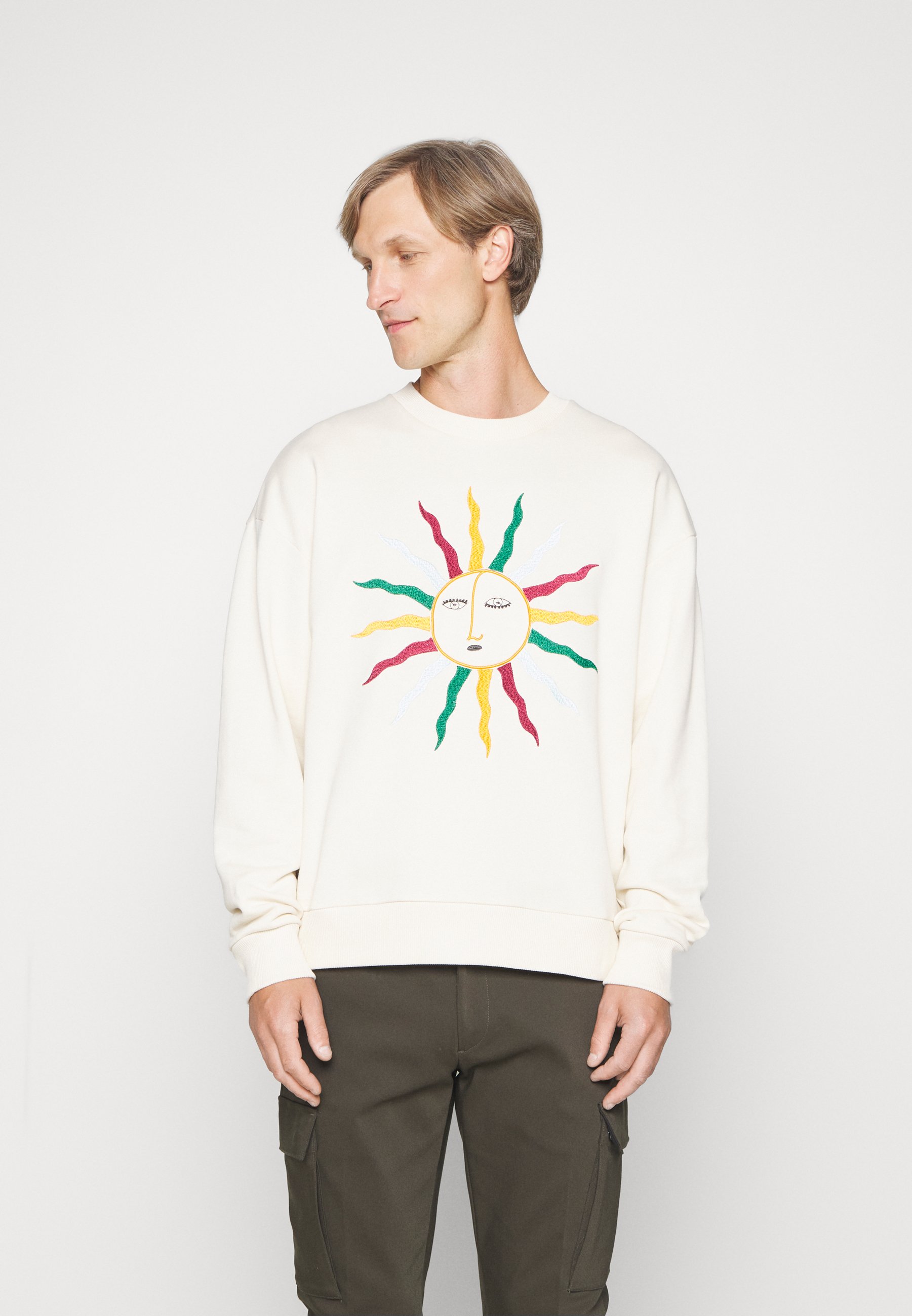 Scotch & Soda BORN TO LOVE ARTWORK CREWNECK  - Sweatshirt - ecru/off-white