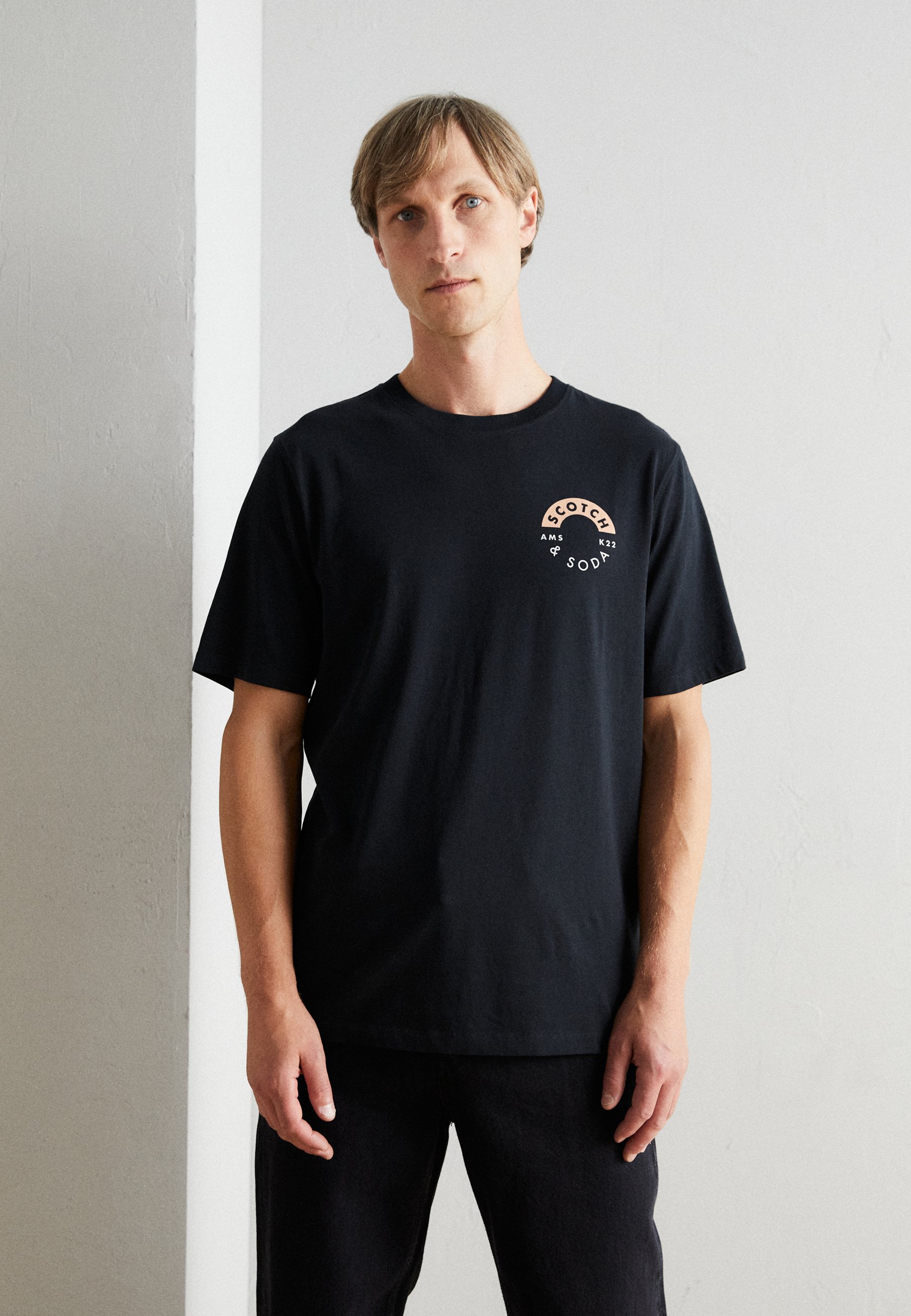 Scotch & Soda LOGO CHEST PRINTED CREWNECK TEE - Print T-shirt - black