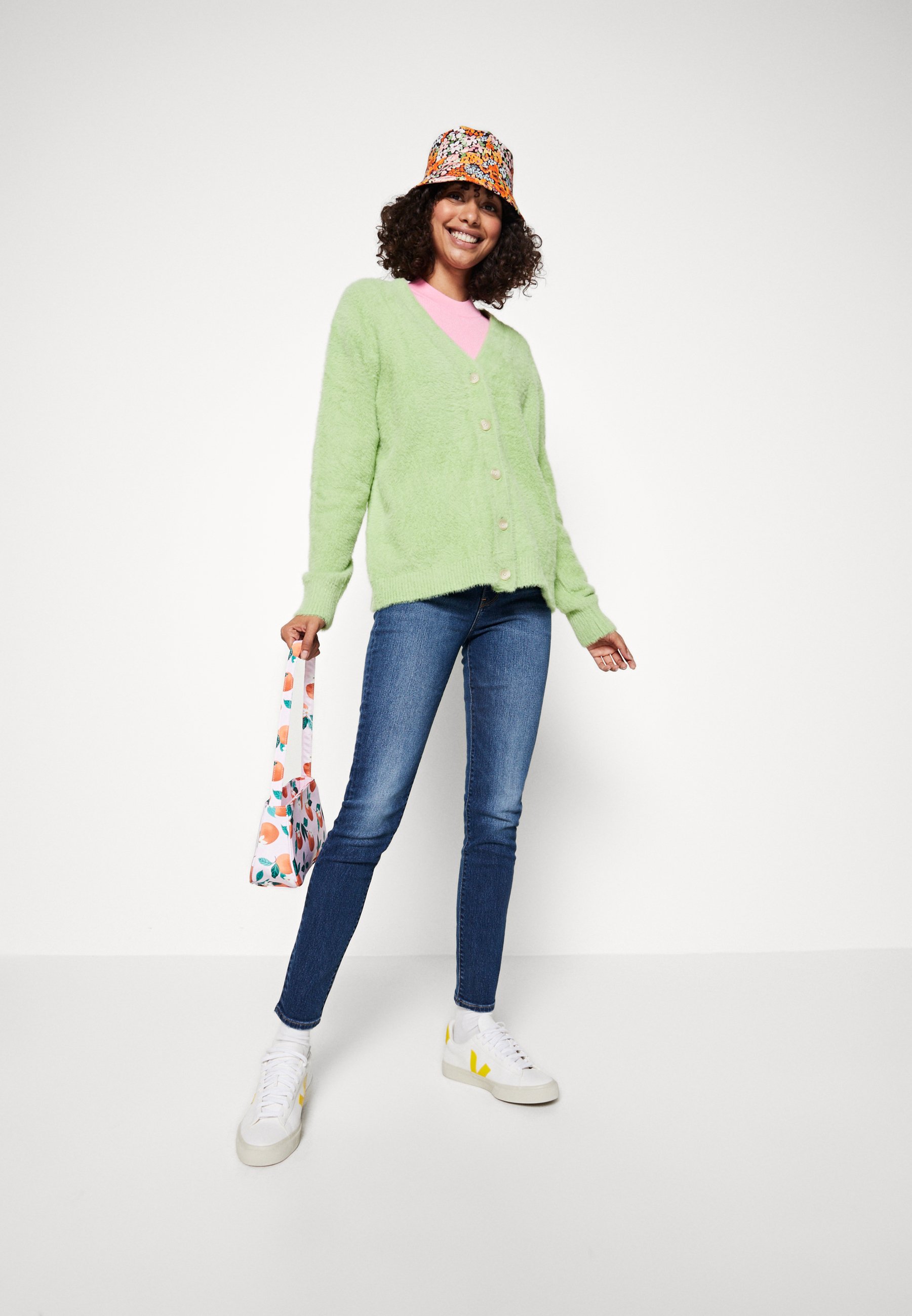 Levi's® DAD CARDIGAN - Cardigan - electric green/green