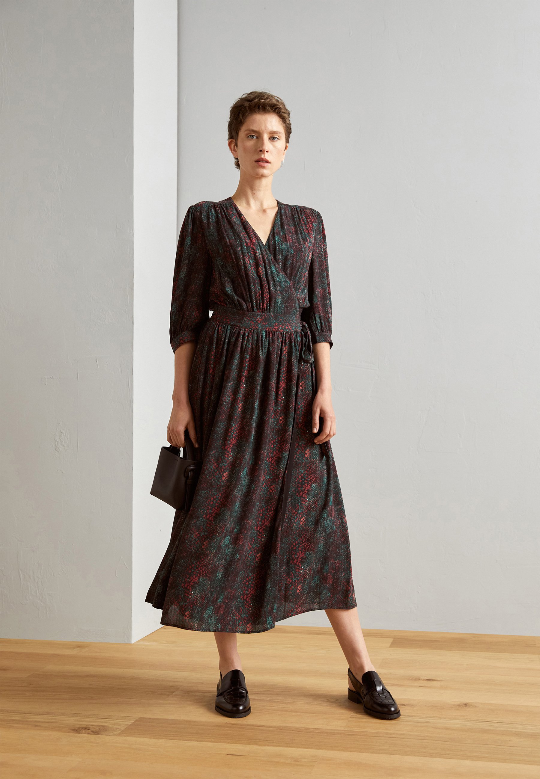Scotch & Soda MIDI WRAP DRESS - Day dress - snake/multi-coloured