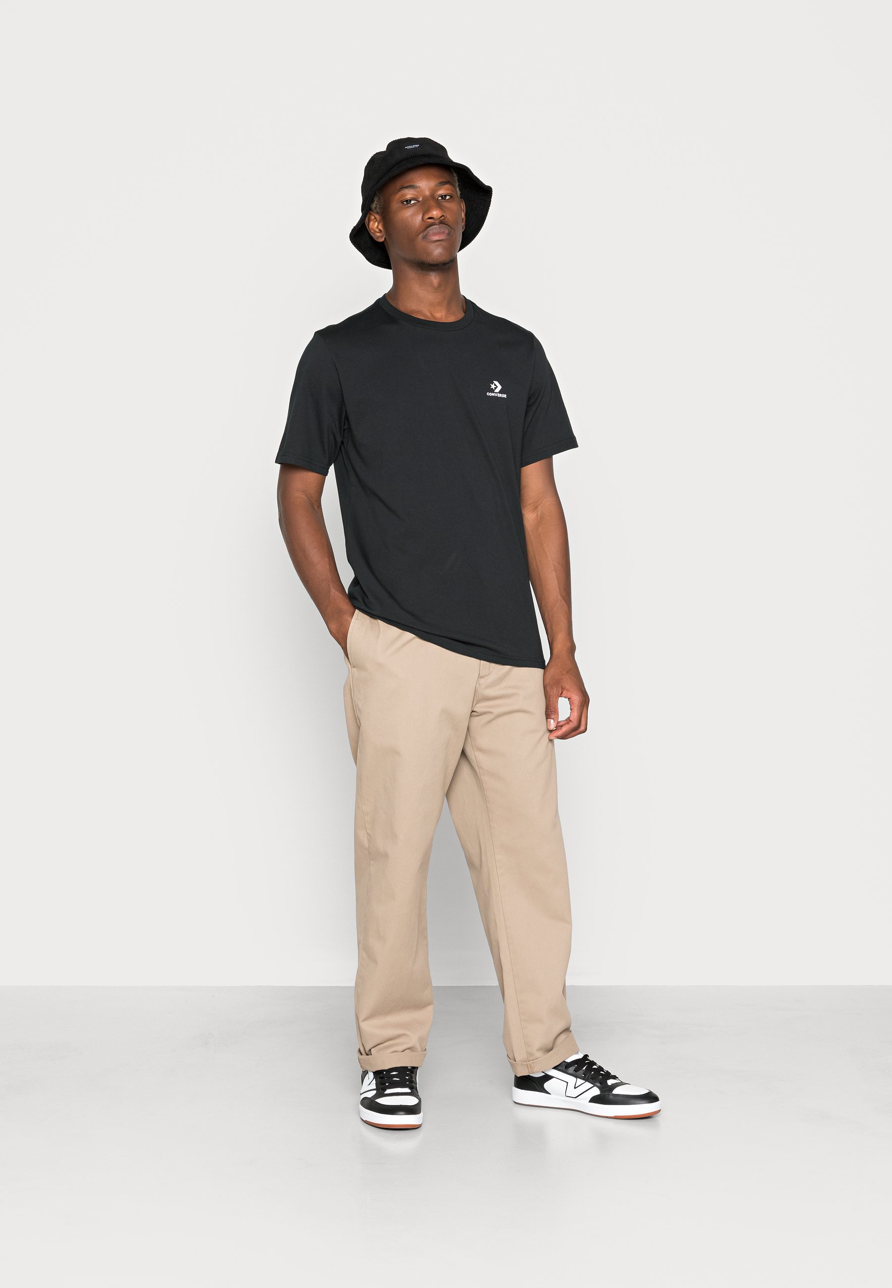 Converse EMBROIDERED STAR CHEVRON TEE UNISEX - Basic T-shirt - black