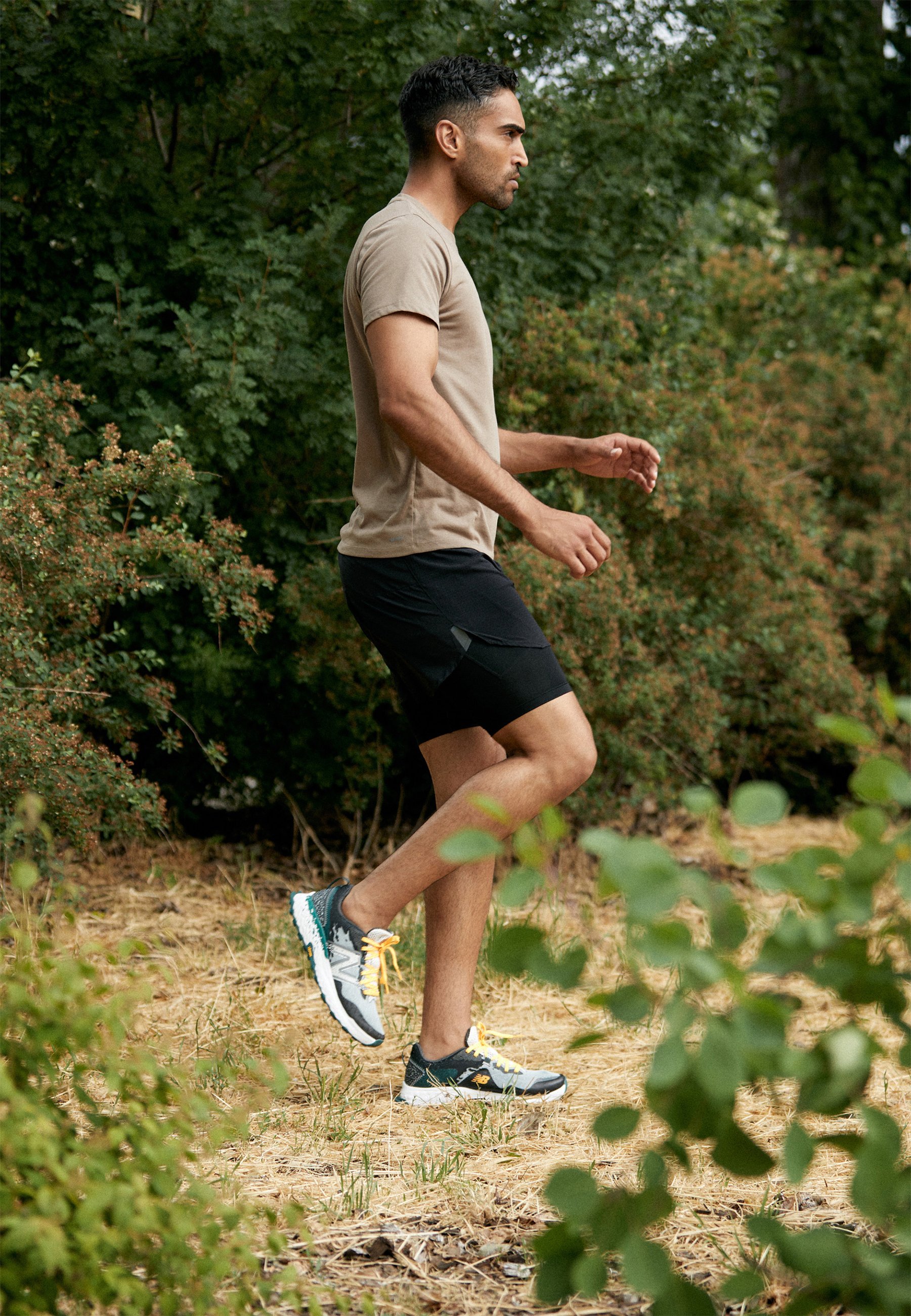NB FRESH FOAM X HIERRO V7 - Trail running shoes - concrete/dark grey