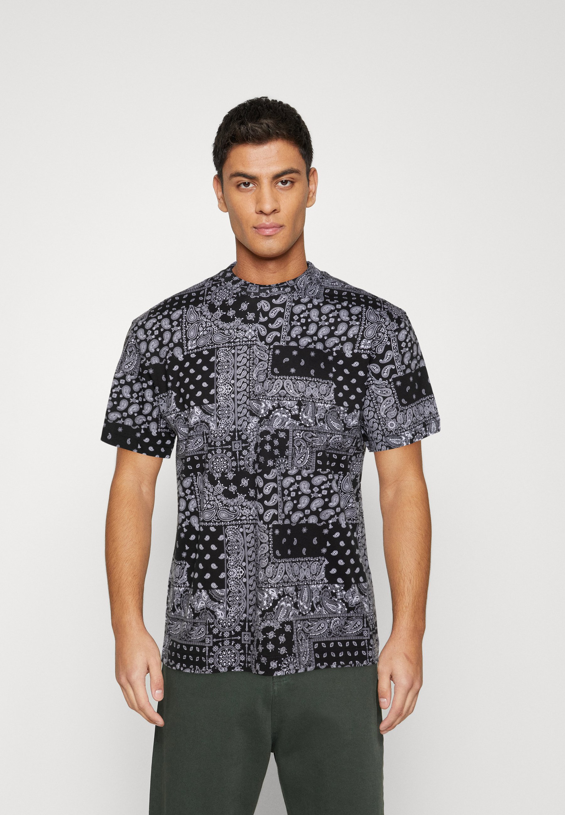 Jack &Jones JORTYPE TEE CREW NECK - Print T-shirt - tap shoe/black