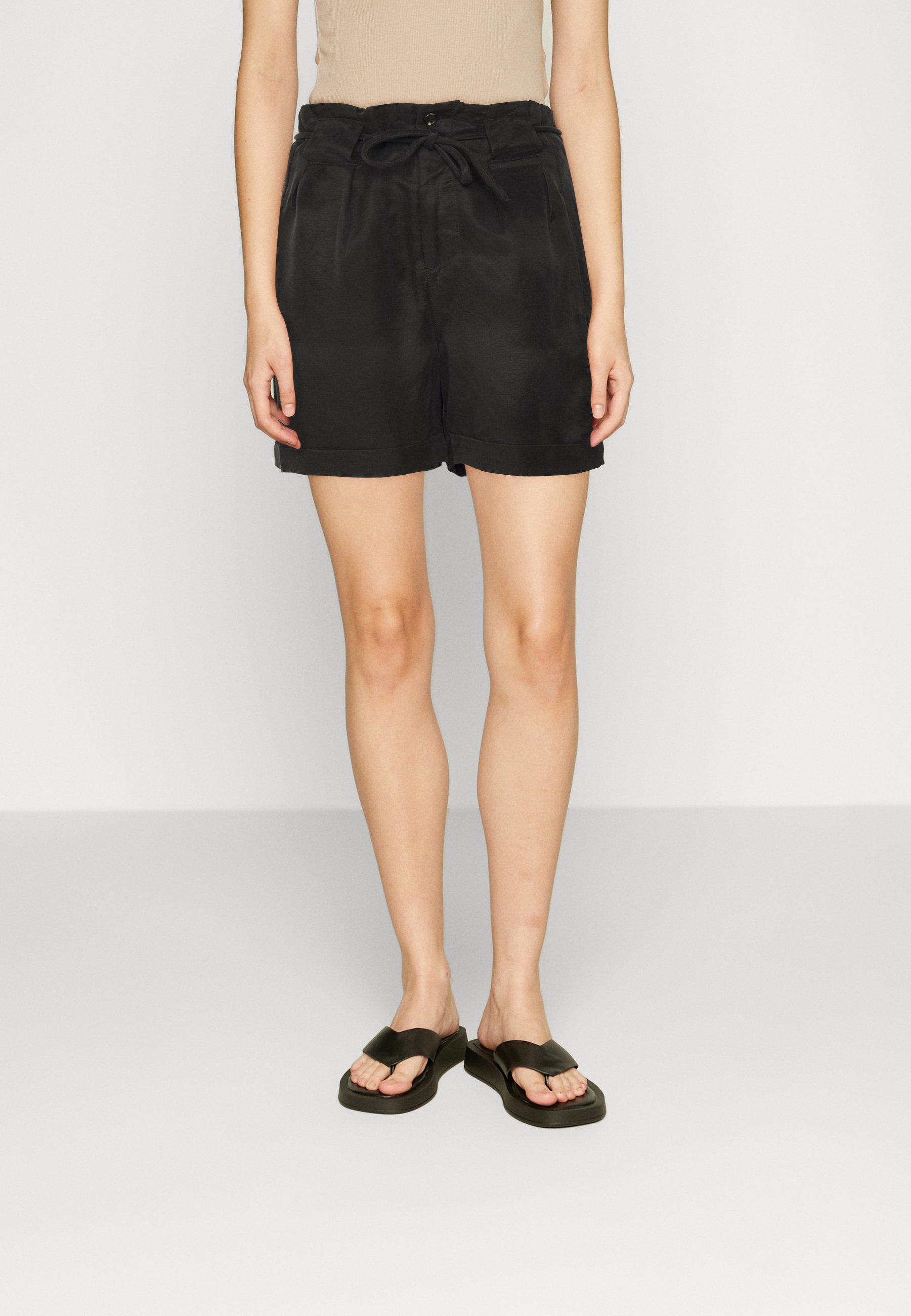 Scotch & Soda HIGH RISE BELTED  - Shorts - black