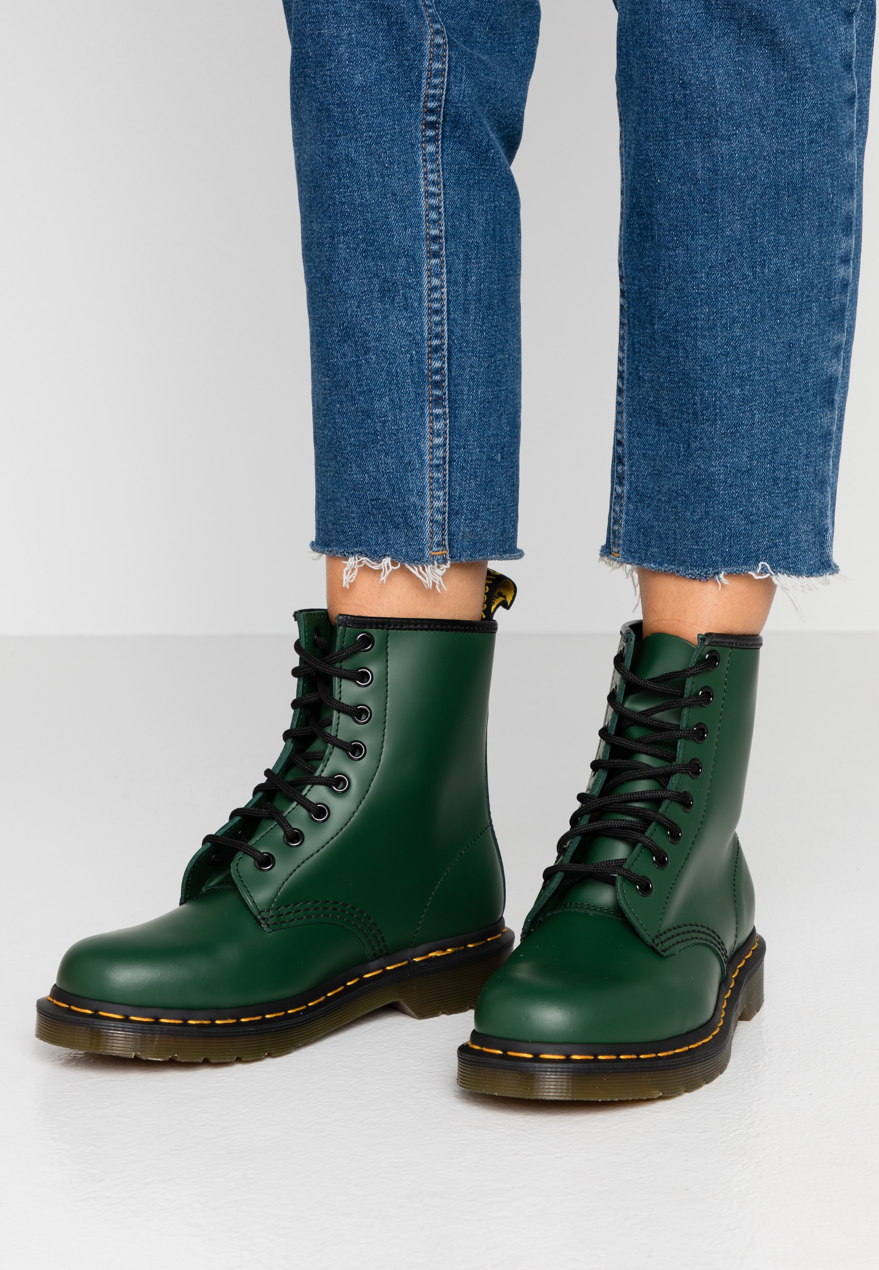 Dr. Martens 1460 BOOT - Lace-up ankle boots - green smooth/green