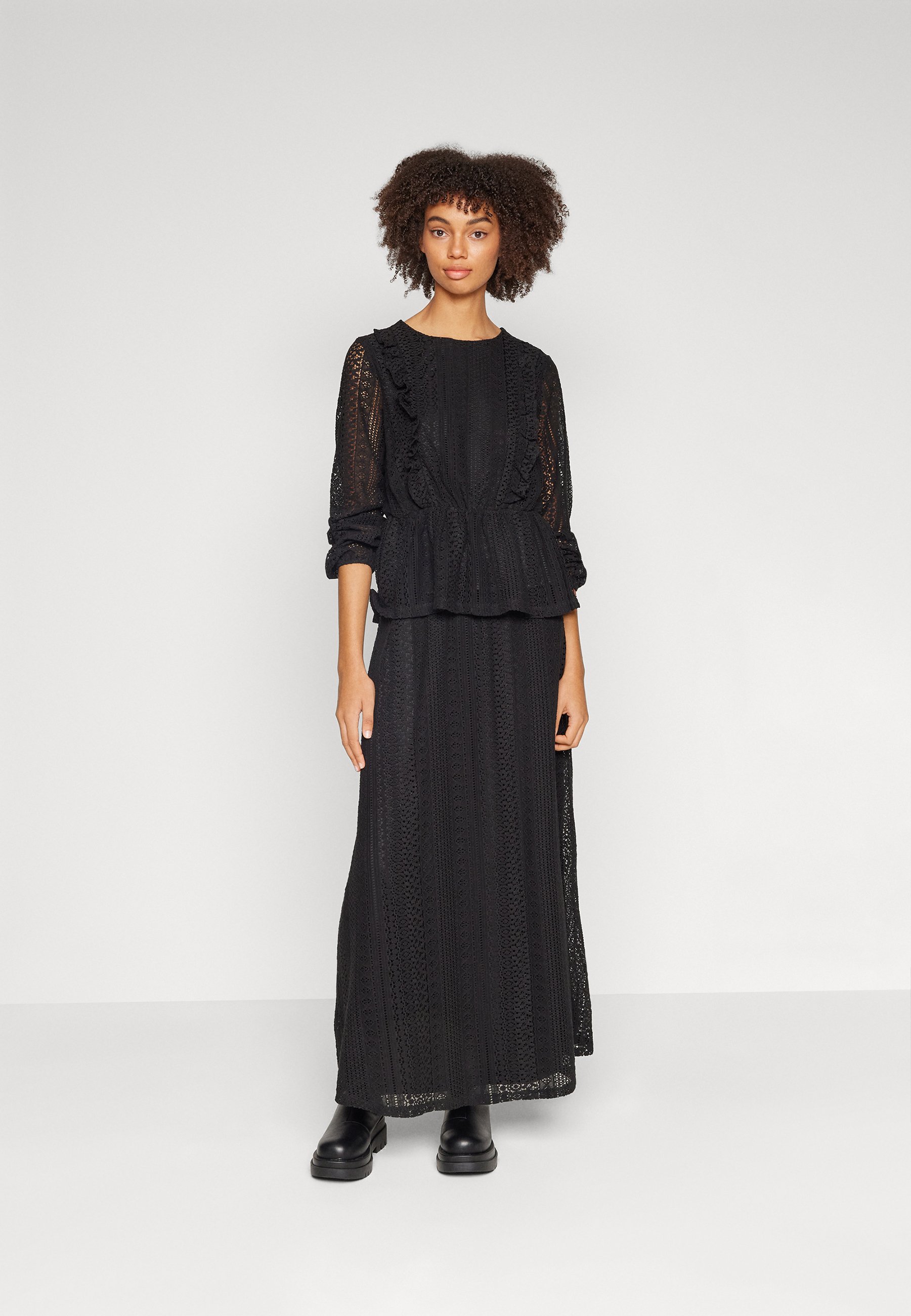 Vero Moda VMHONEY - Blouse - black