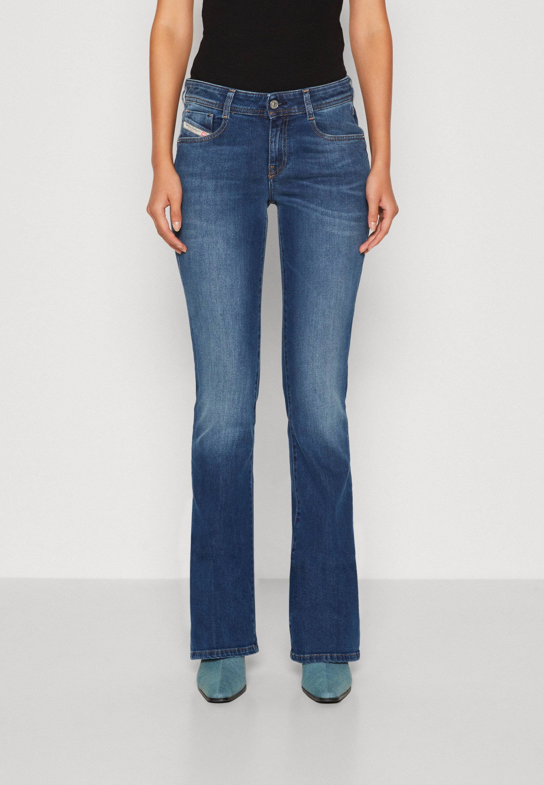 Diesel D-EBBEY - Flared Jeans - medium used/blue denim