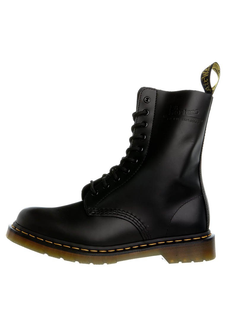 Dr. Martens ORIGINALS 1490 10 EYE BOOT - Lace-up boots - black