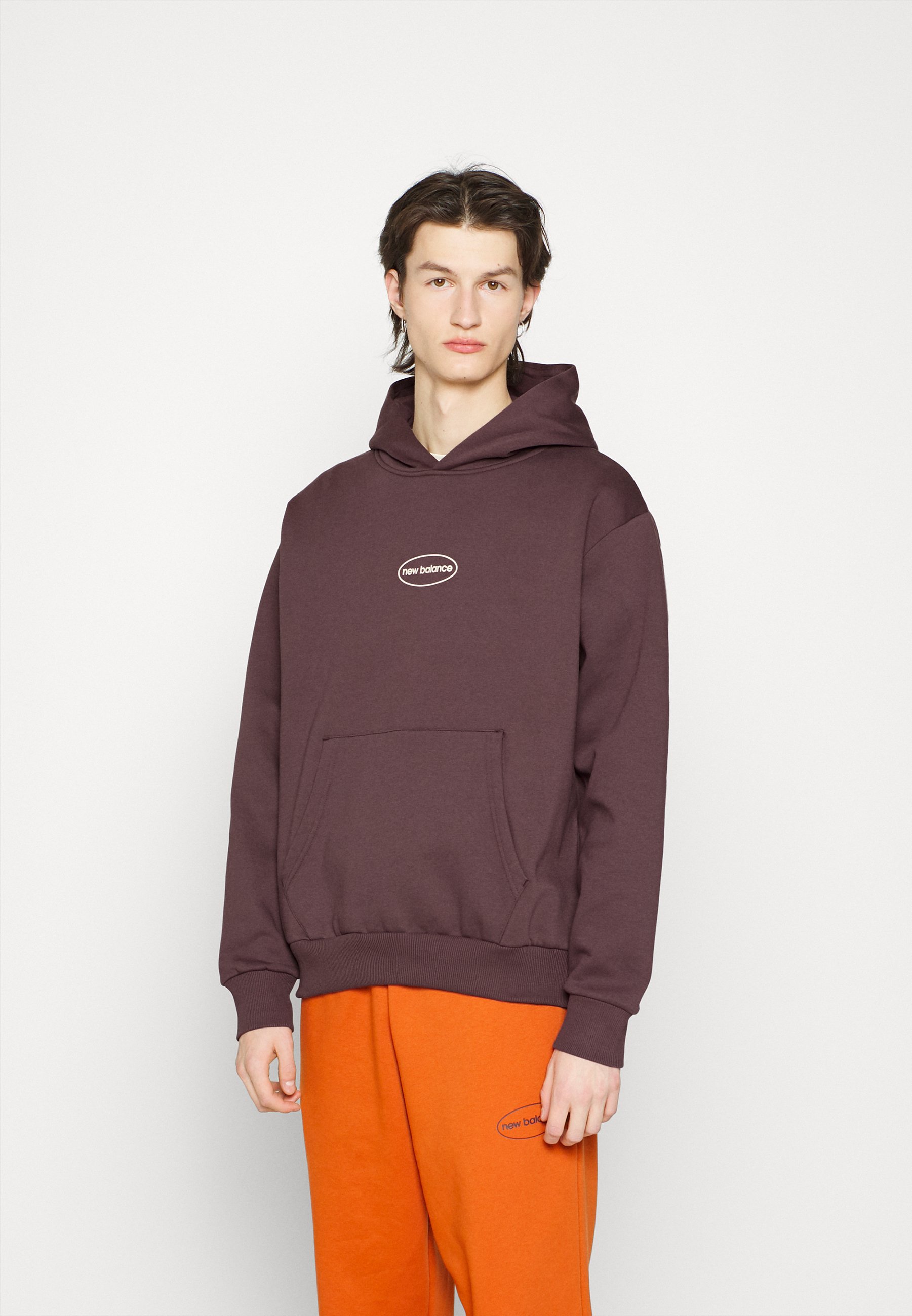 NB OVAL HOODIE - Hoodie - truffle/dark grey