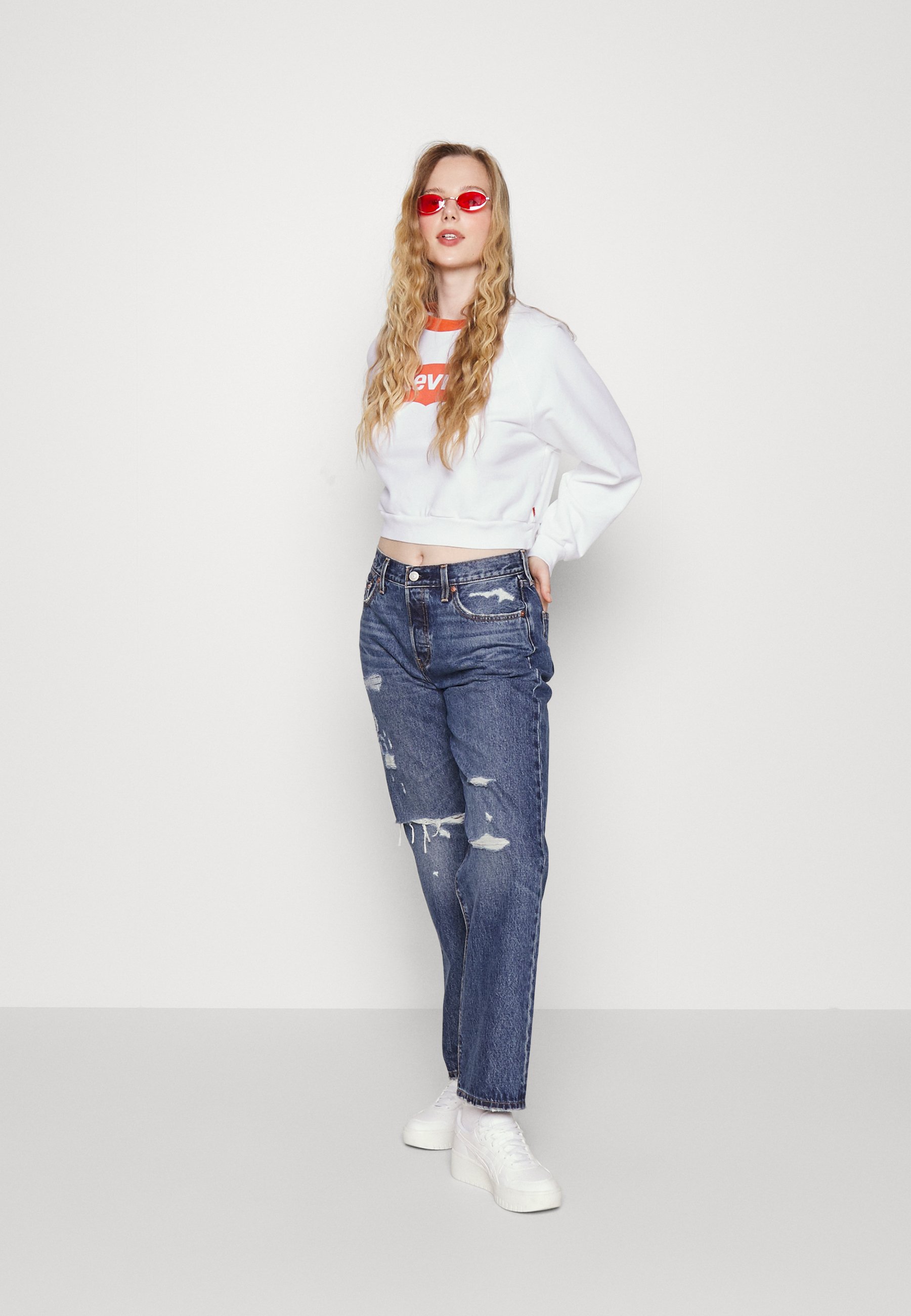 Levi's® VINTAGE RAGLAN CREW - Sweatshirt - bright white/orange rust/white