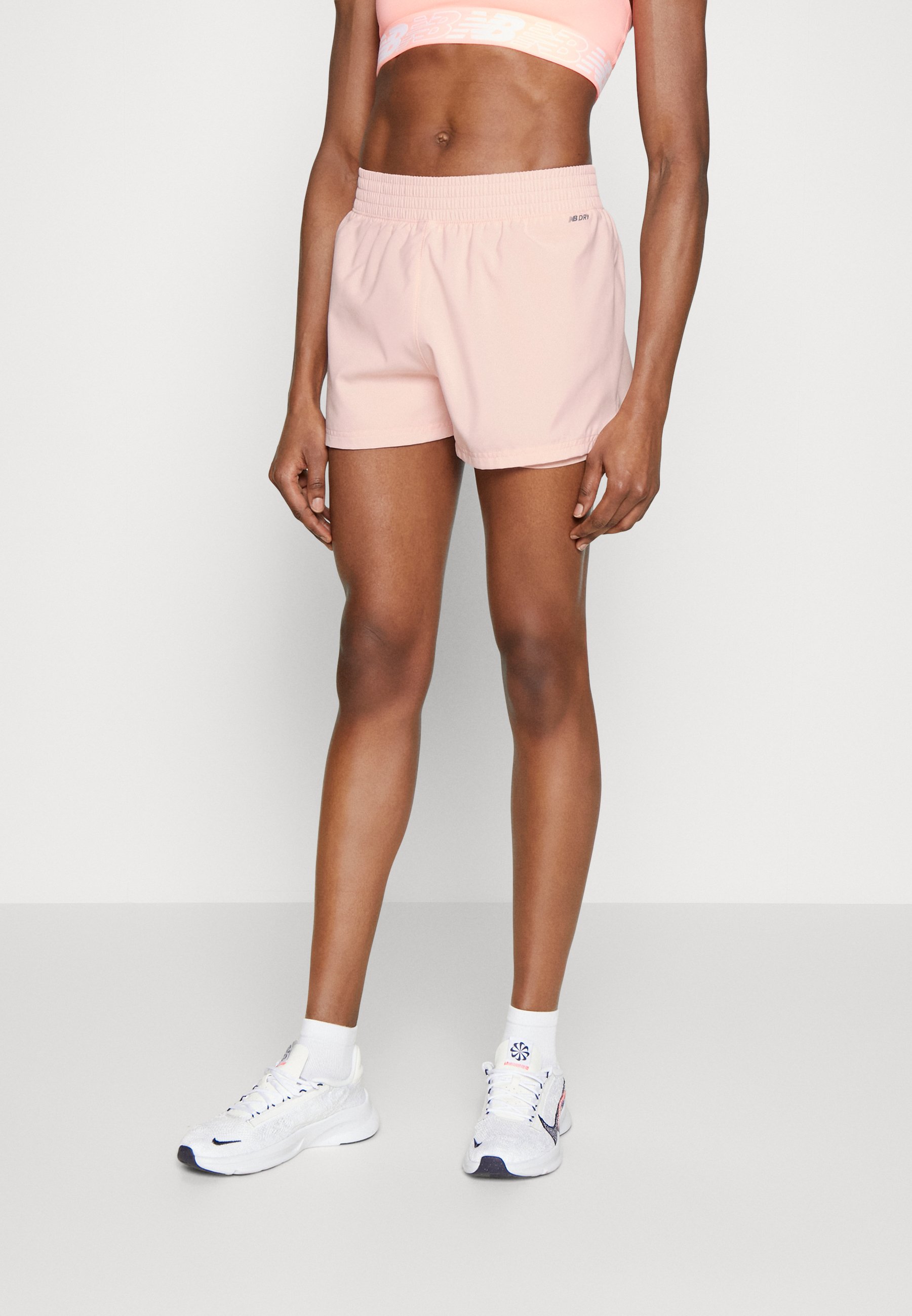 NB TECH TRAIN 5 INCH - Sports shorts - pink haze/pink