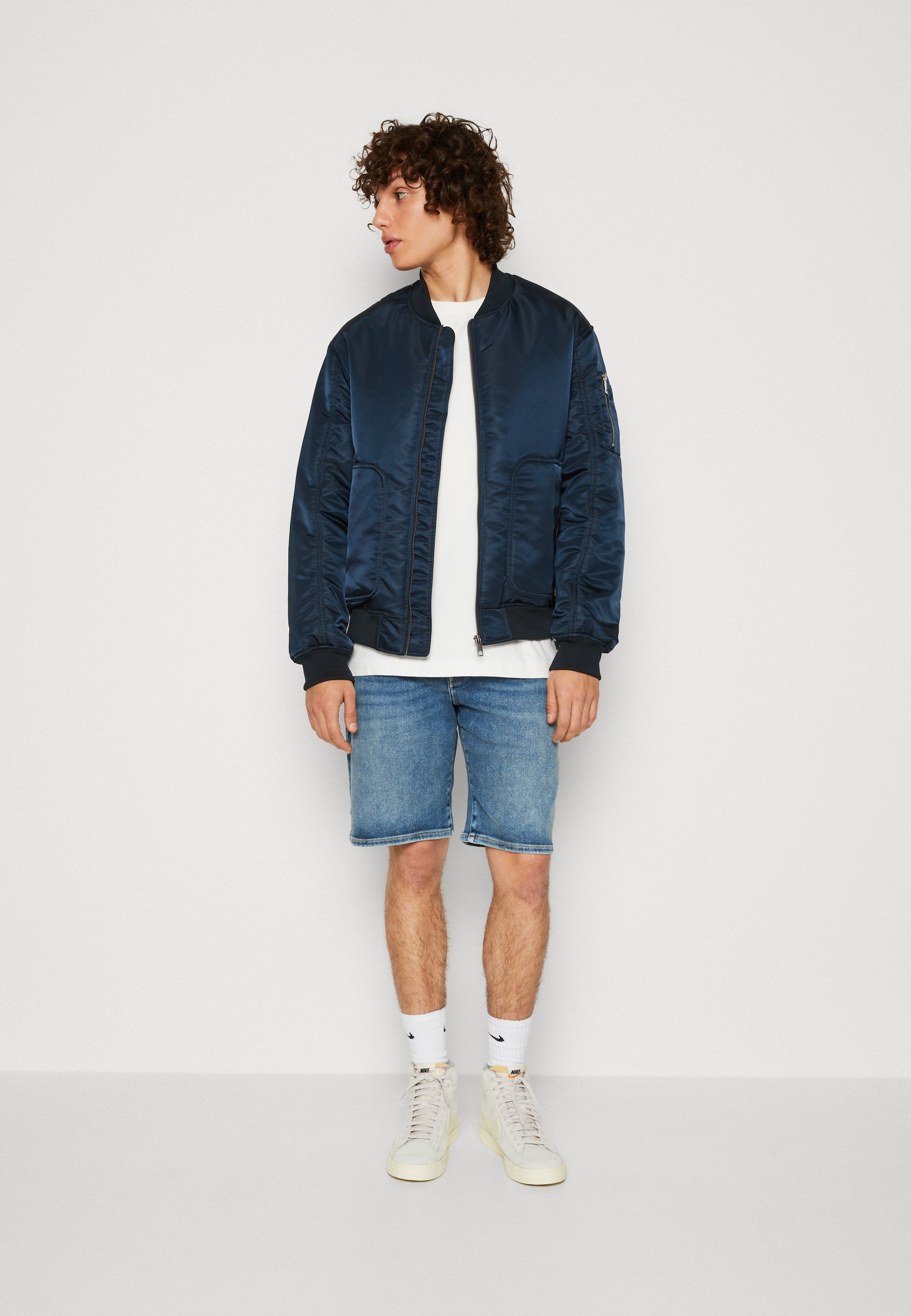 Scotch & Soda RALSTON REGULAR SLIM - Denim shorts - everywhere blue/blue