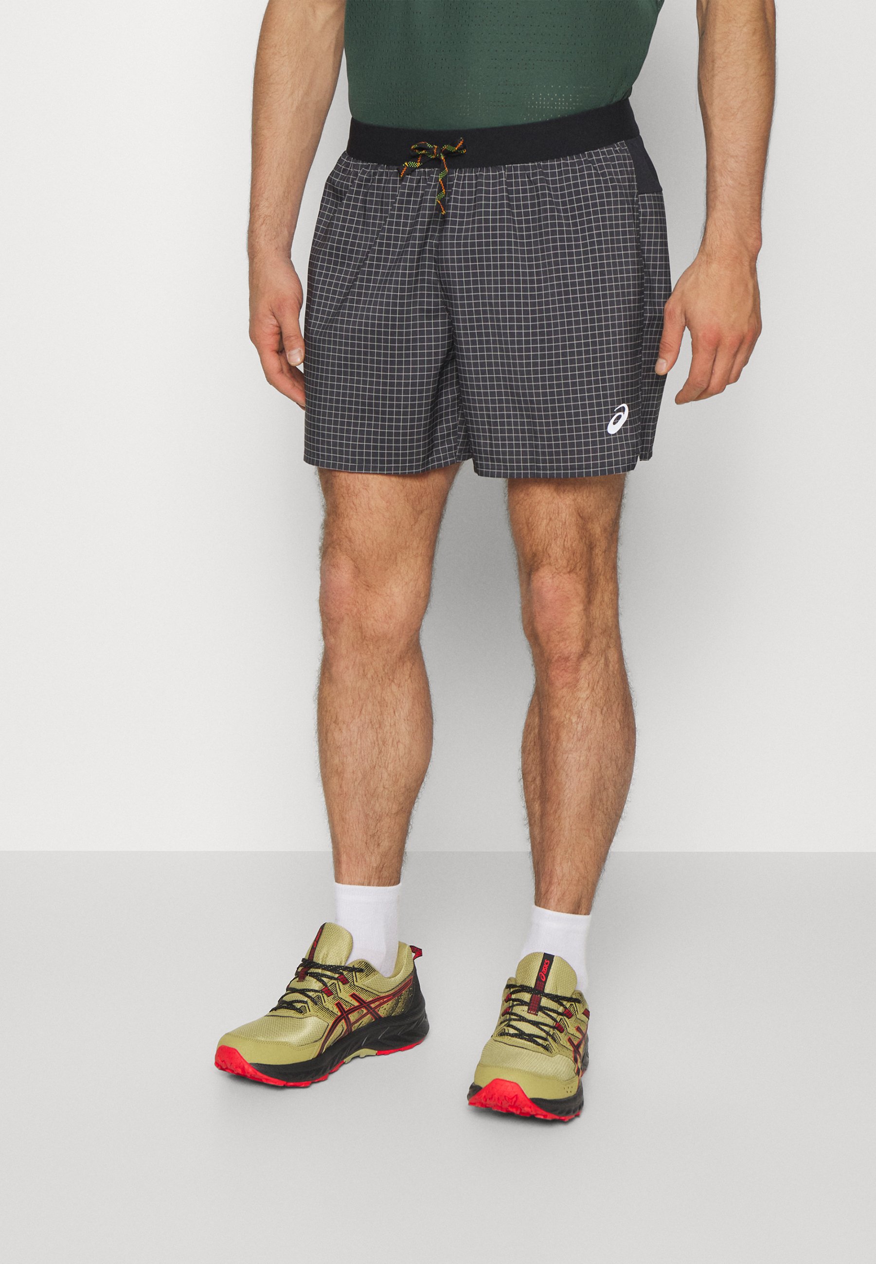 ASICS FUJITRAIL LOGO SHORT - Sports shorts - performance black/lime zest/black