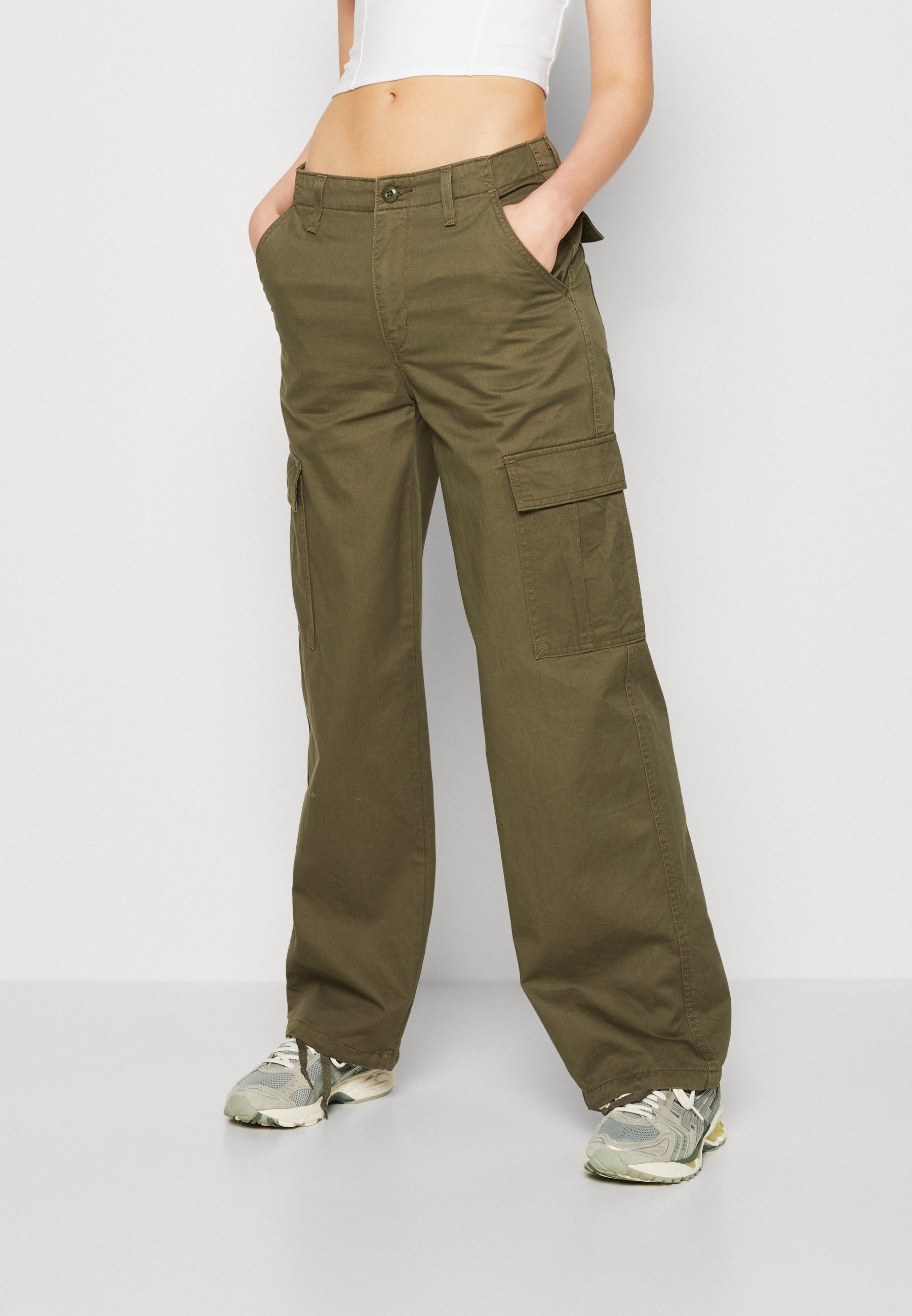 Levi's® BAGGY - Cargo trousers - army green/khaki