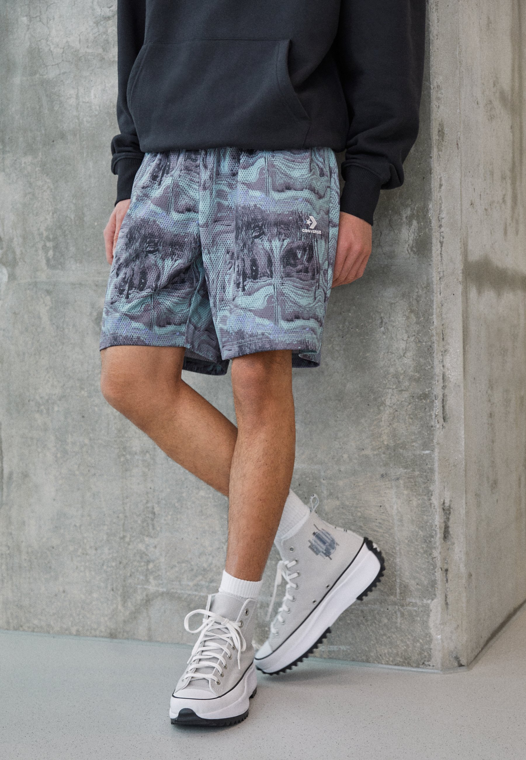 Converse TIE DYE GRAPHIC  - Shorts - blue grey/purple/blue-grey