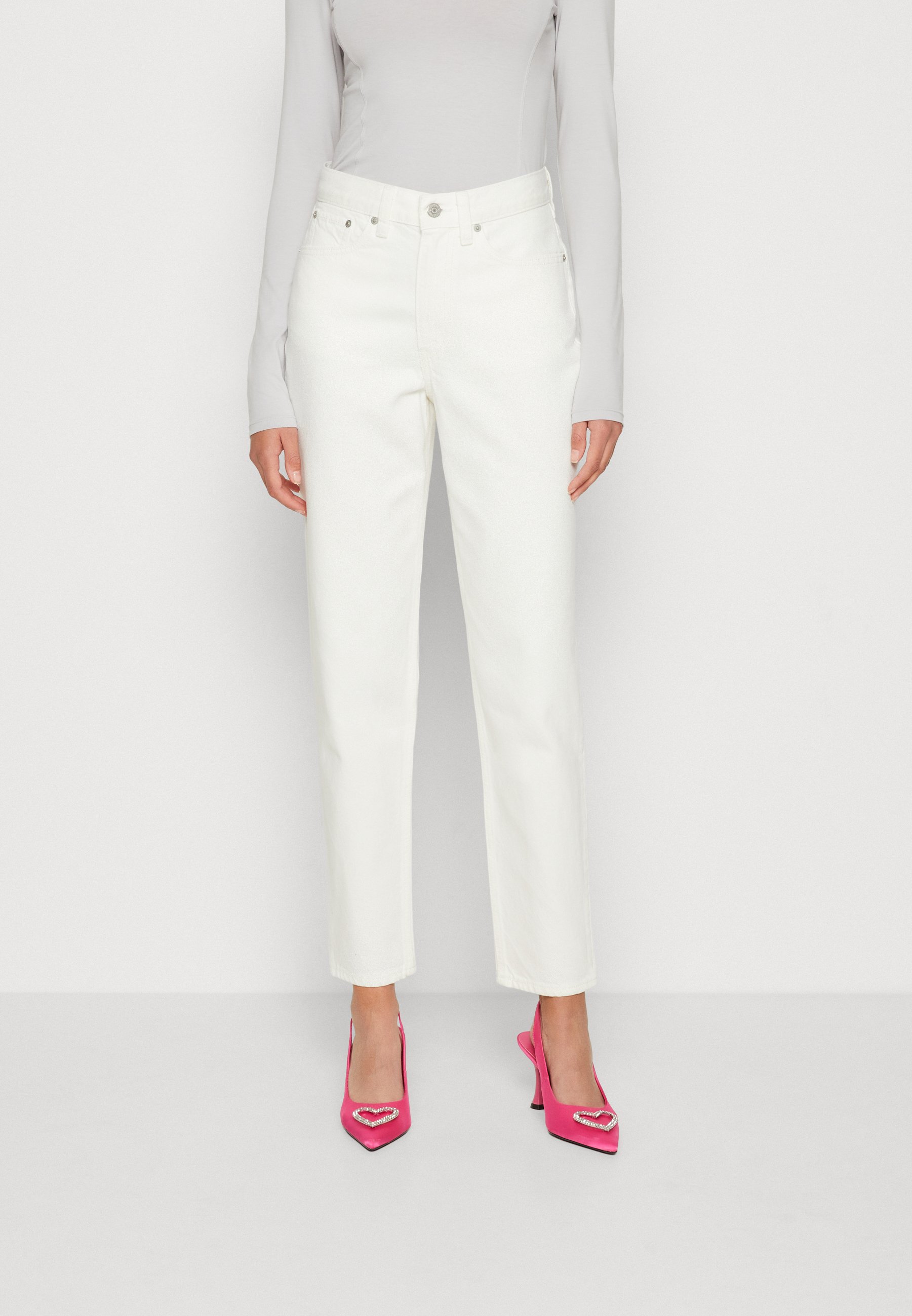 Levi's® 80's MOM - Jeans Tapered Fit - snowing in la/white denim