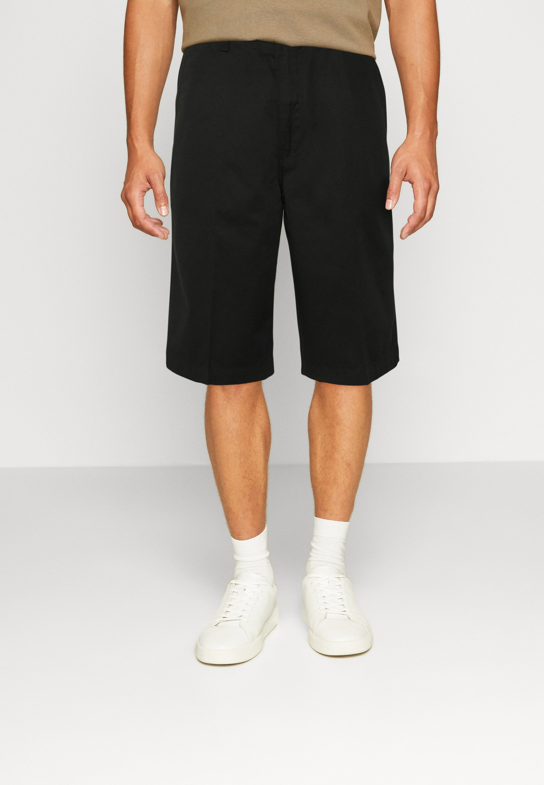 Levi's® PREST BERMUDA - Shorts - meteorite/black